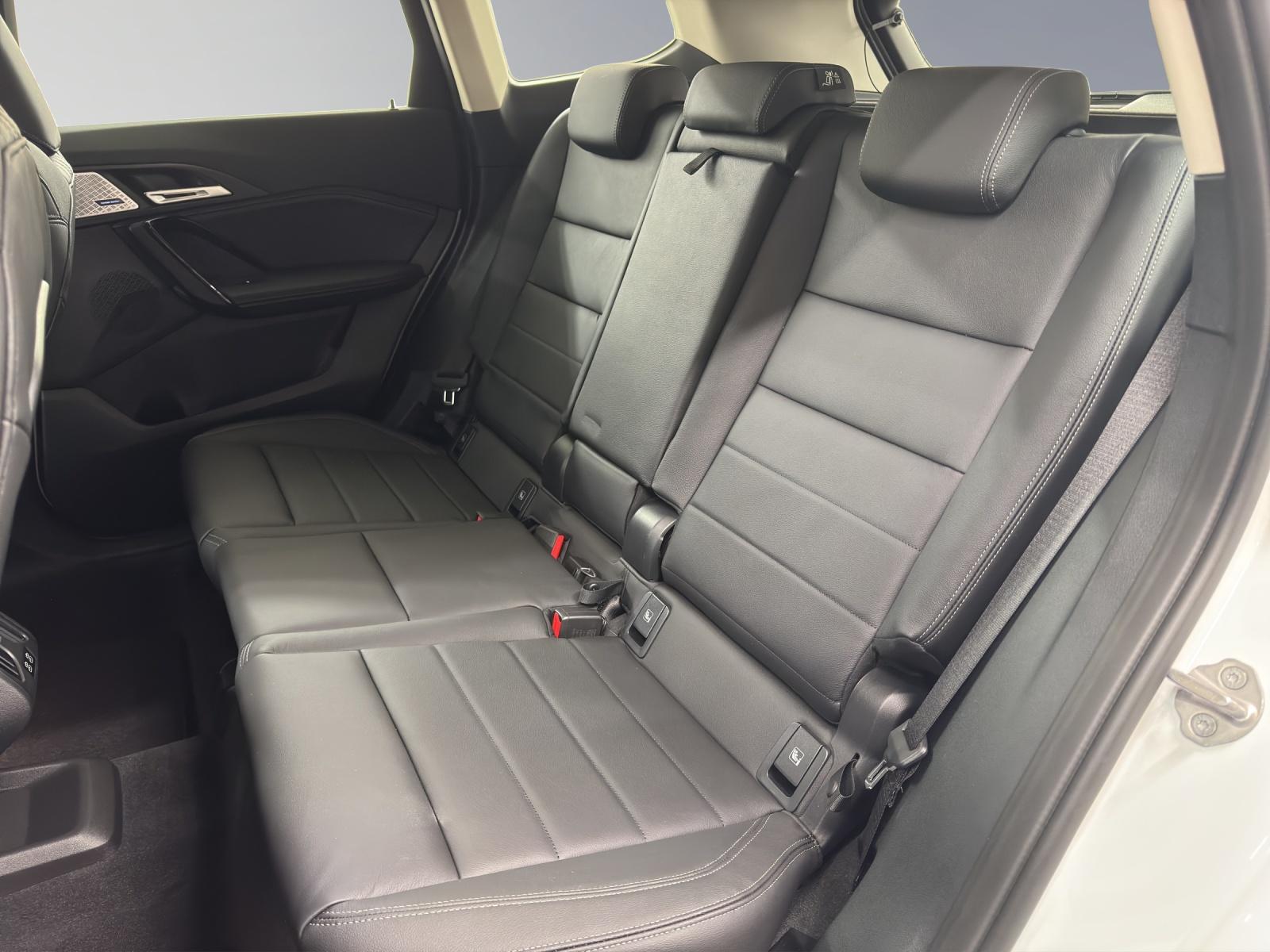 BMW X1 sDrive 18d-image-11