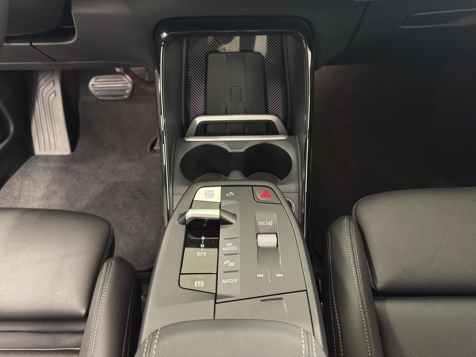 BMW X1 sDrive 18d-image-17