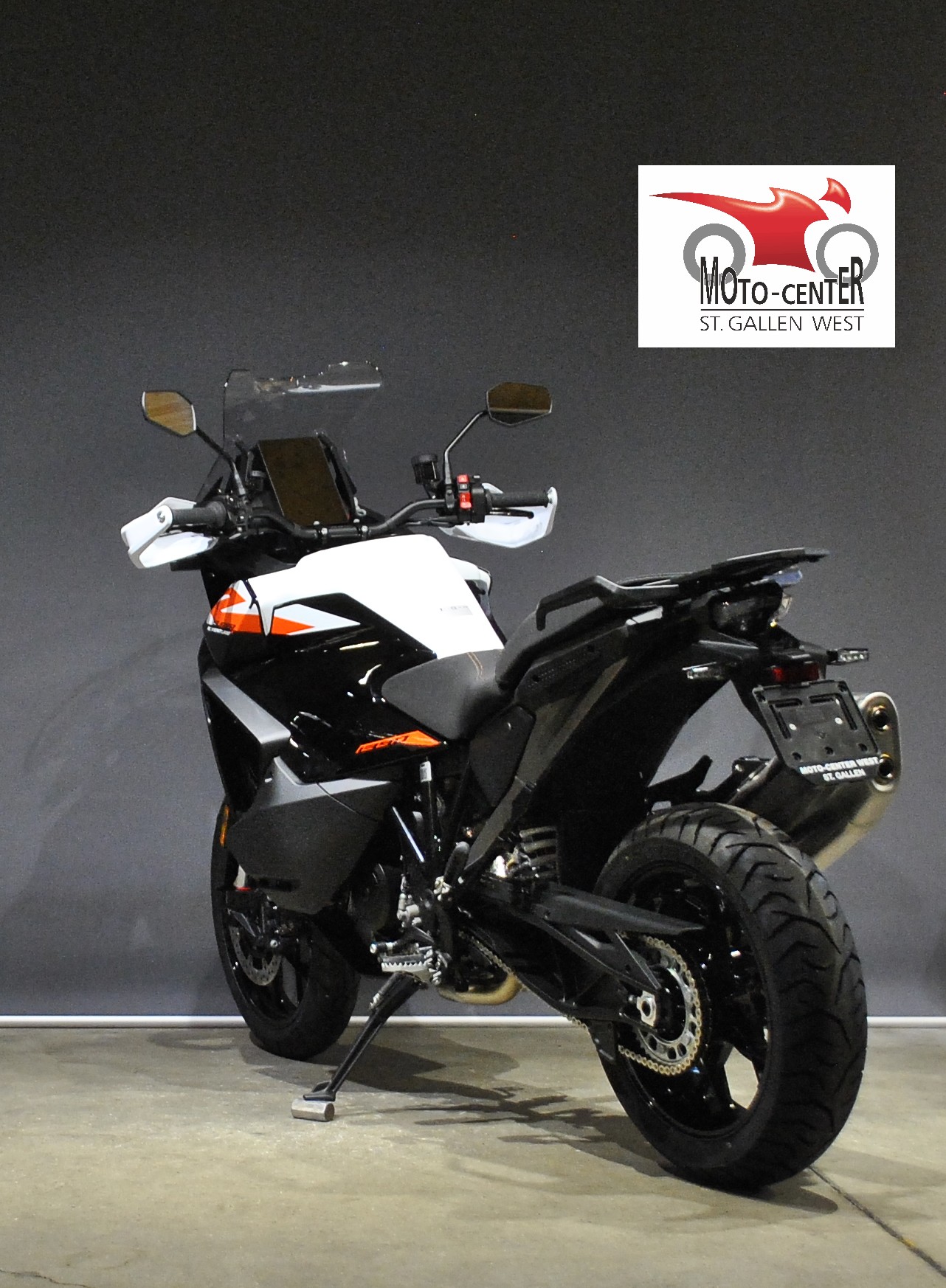 KTM 1390 Super Adventure S-showroom-element-3