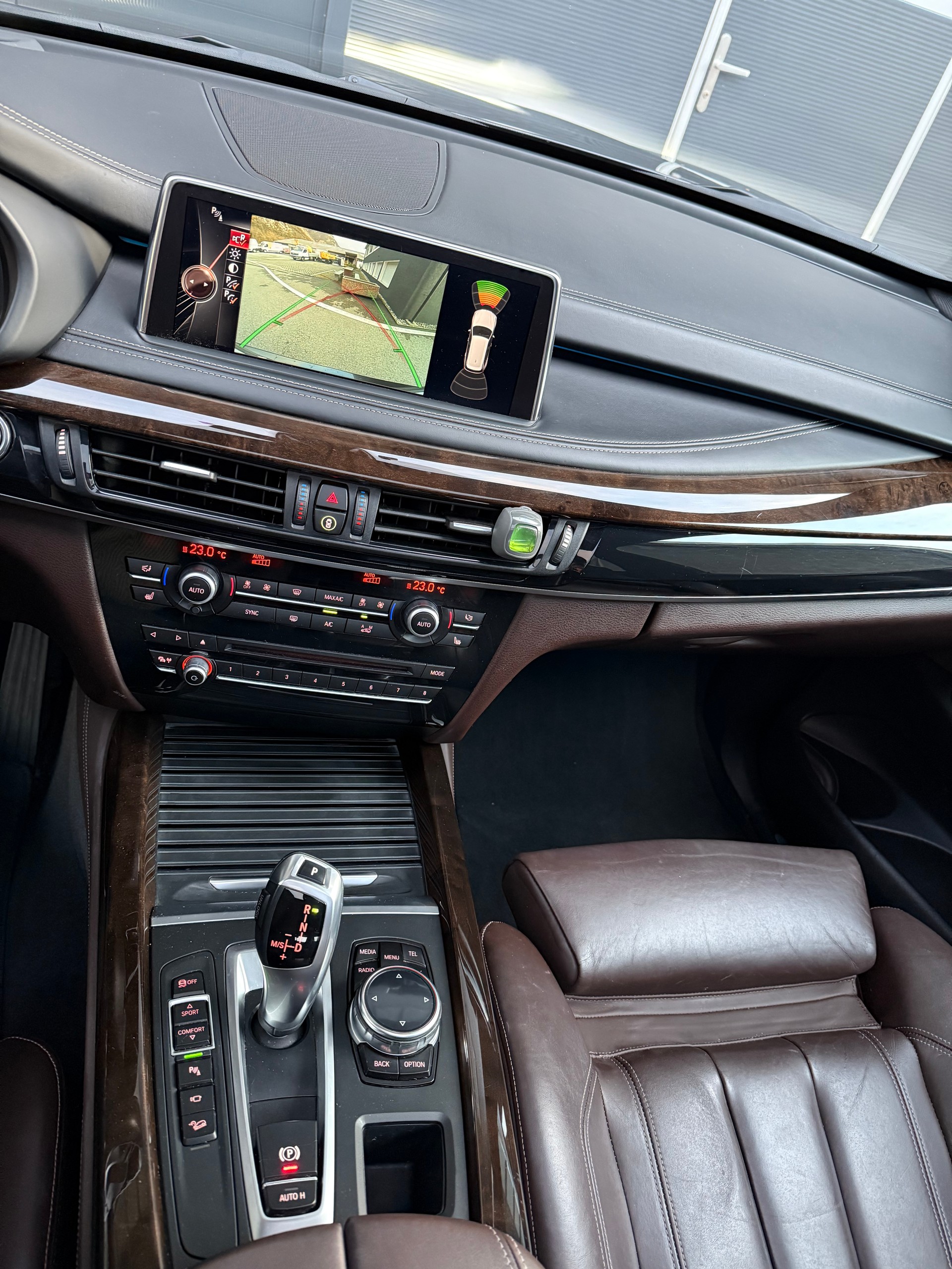 BMW X5 xDrive 30d Steptronic-image-11