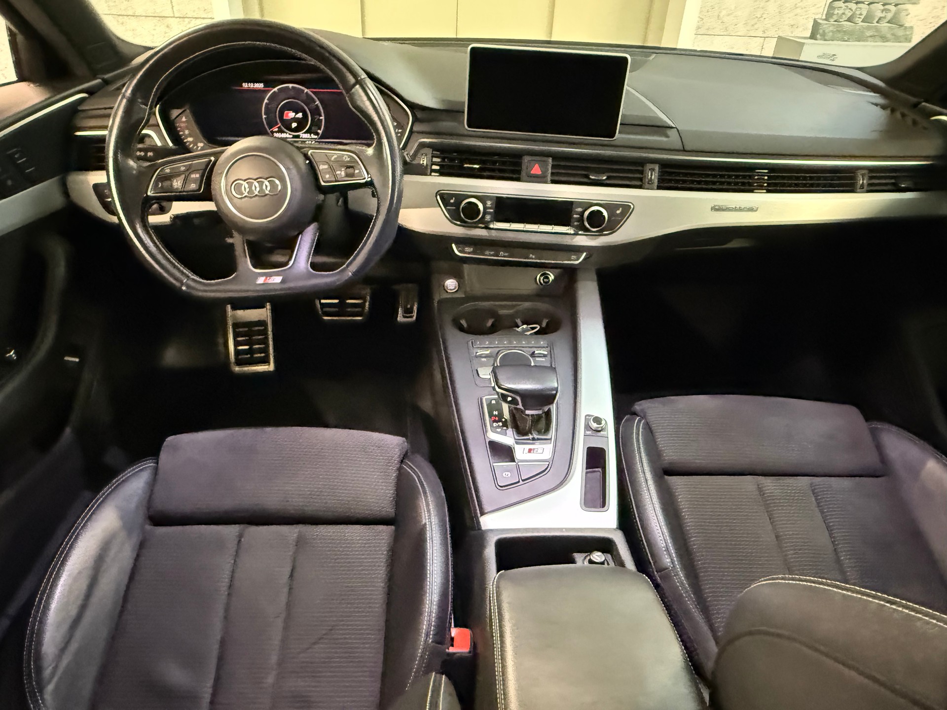 AUDI S4 Avant 3.0 TFSI quattro tiptronic-image-7