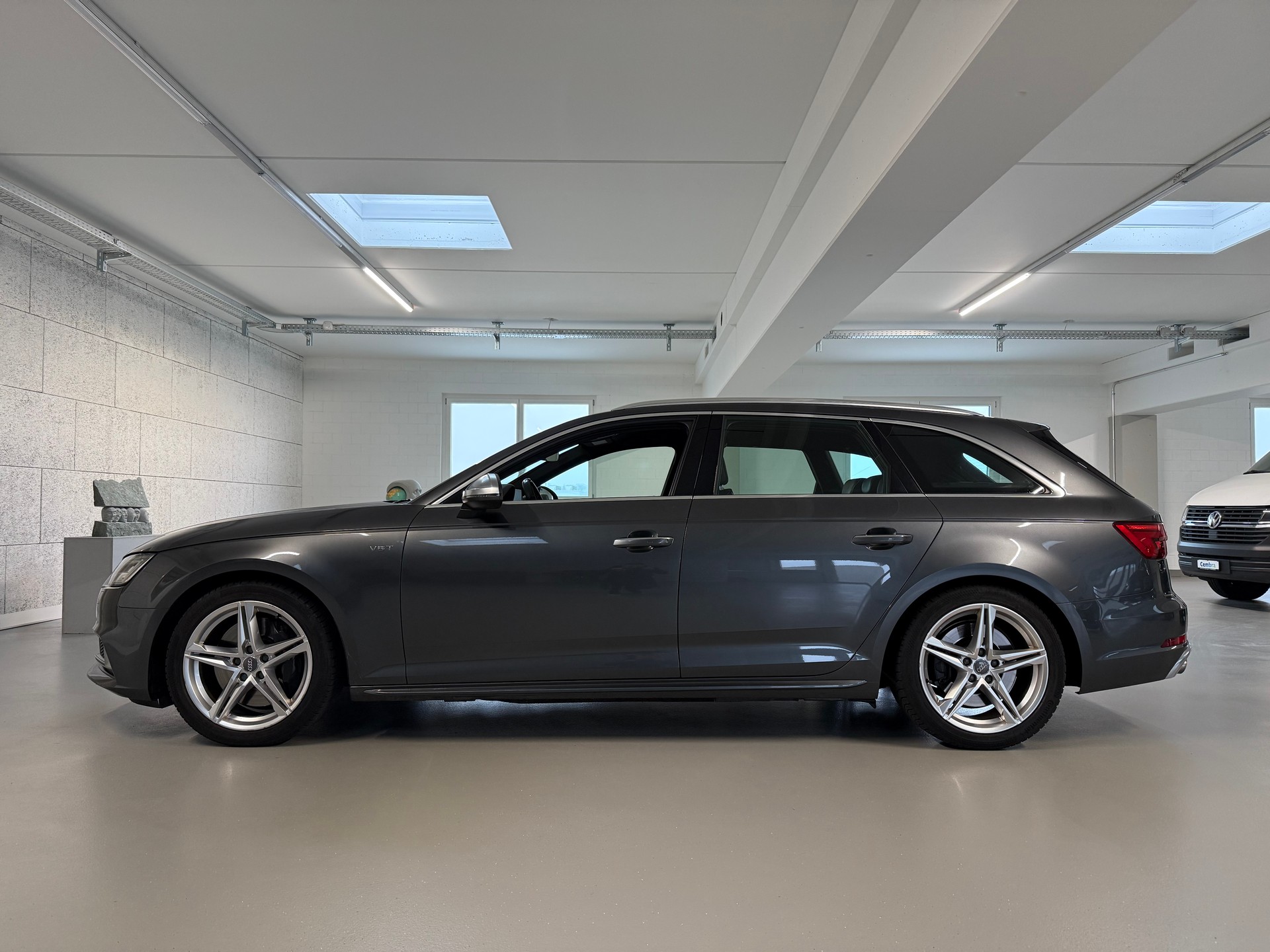 AUDI S4 Avant 3.0 TFSI quattro tiptronic-image-1