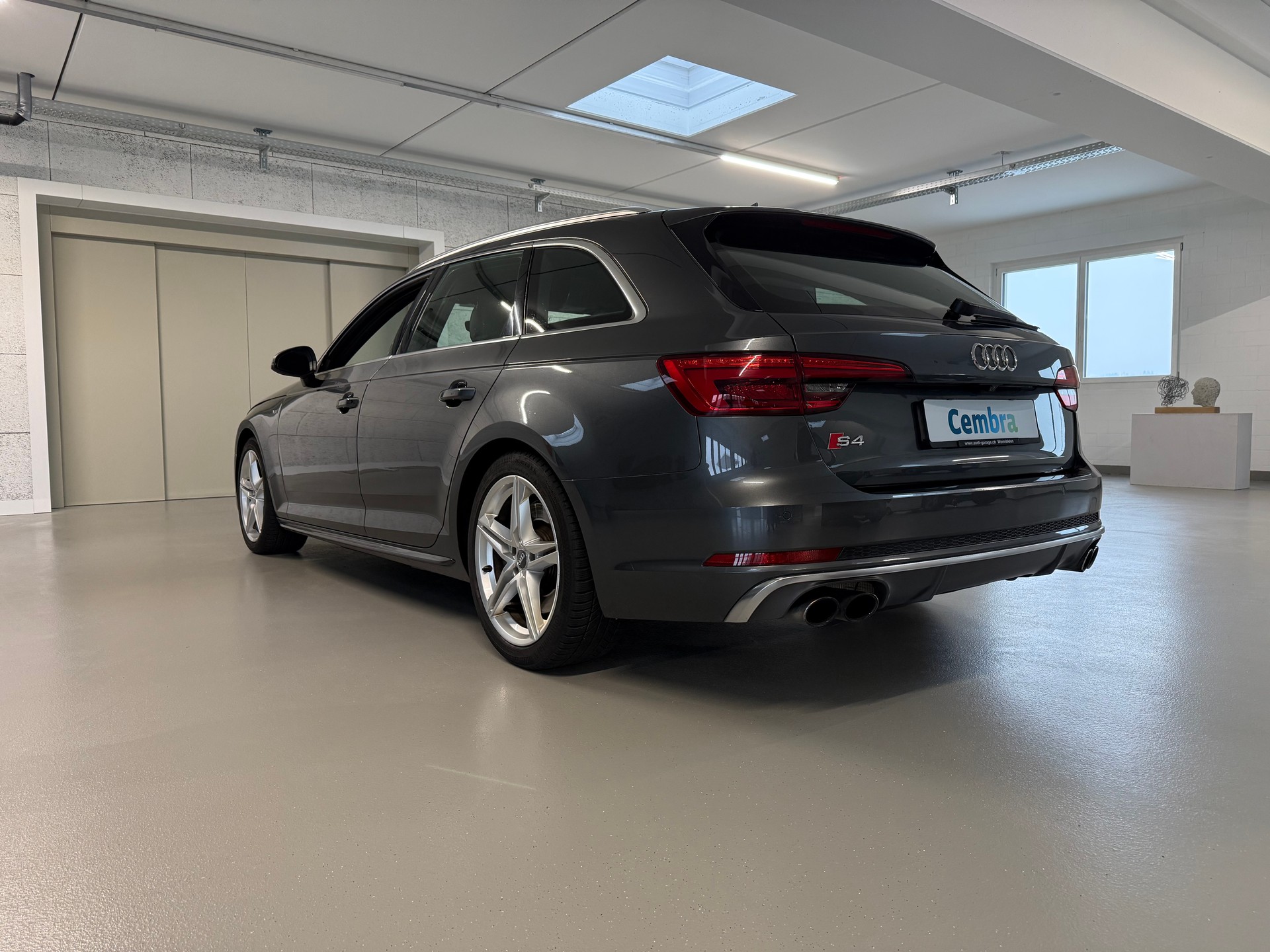 AUDI S4 Avant 3.0 TFSI quattro tiptronic-image-2
