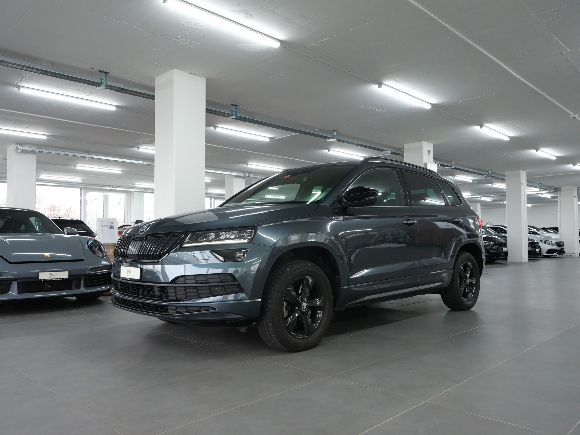 SKODA Karoq 1.5 TSI ACT SportLine DSG *Panorama-Schiebedach*-image-3