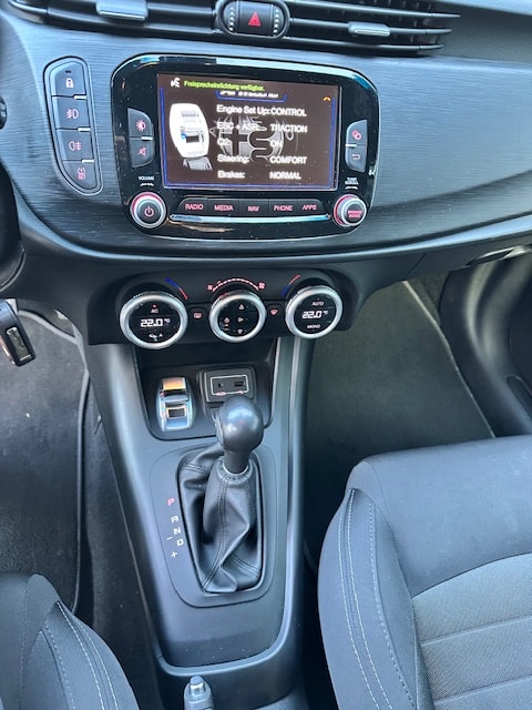 ALFA ROMEO Giulietta 2.0 JTDM Super TCT-image-15