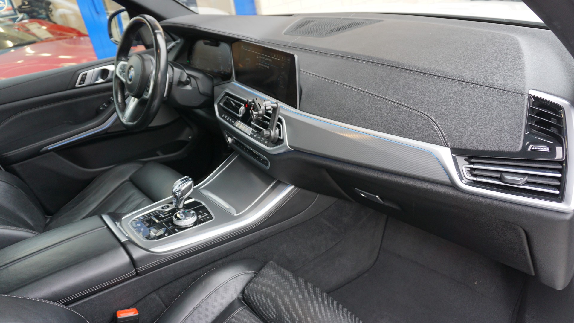 BMW X5 45e xDrive SAG-image-13