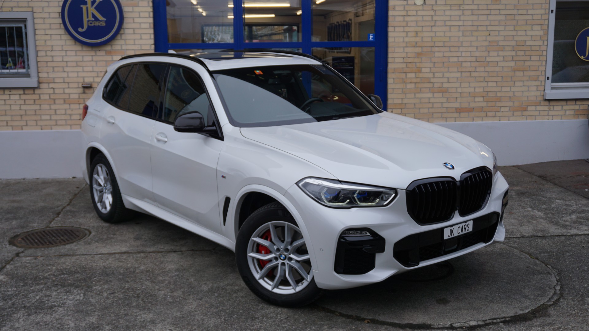 BMW X5 45e xDrive SAG-showroom-element-2