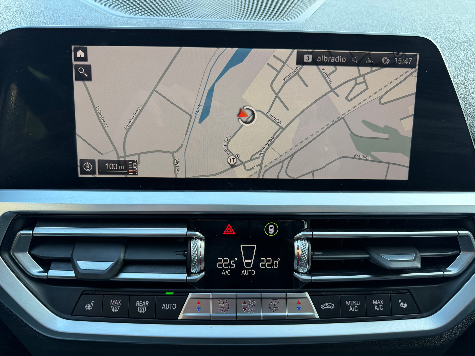 BMW 320d xDrive M Sport Steptronic-image-8