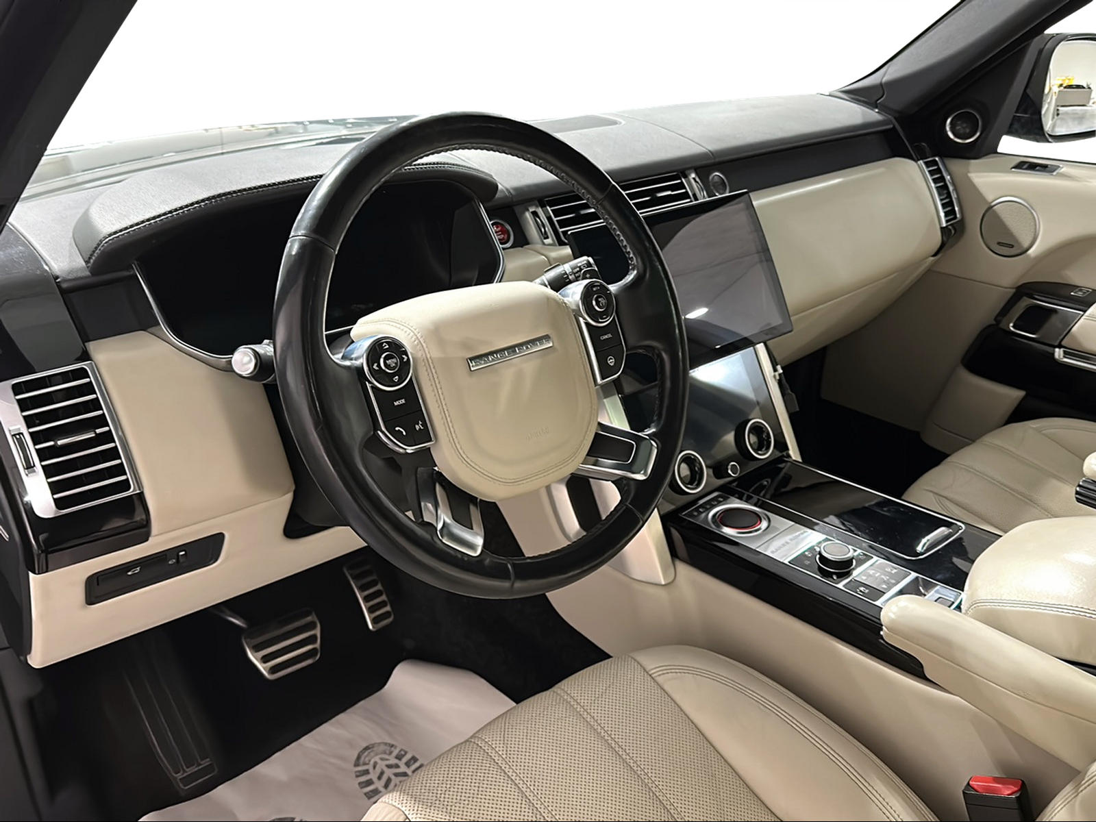 LAND ROVER Range Rover 4.4 SDV8 Autobiography Automatic-image-1