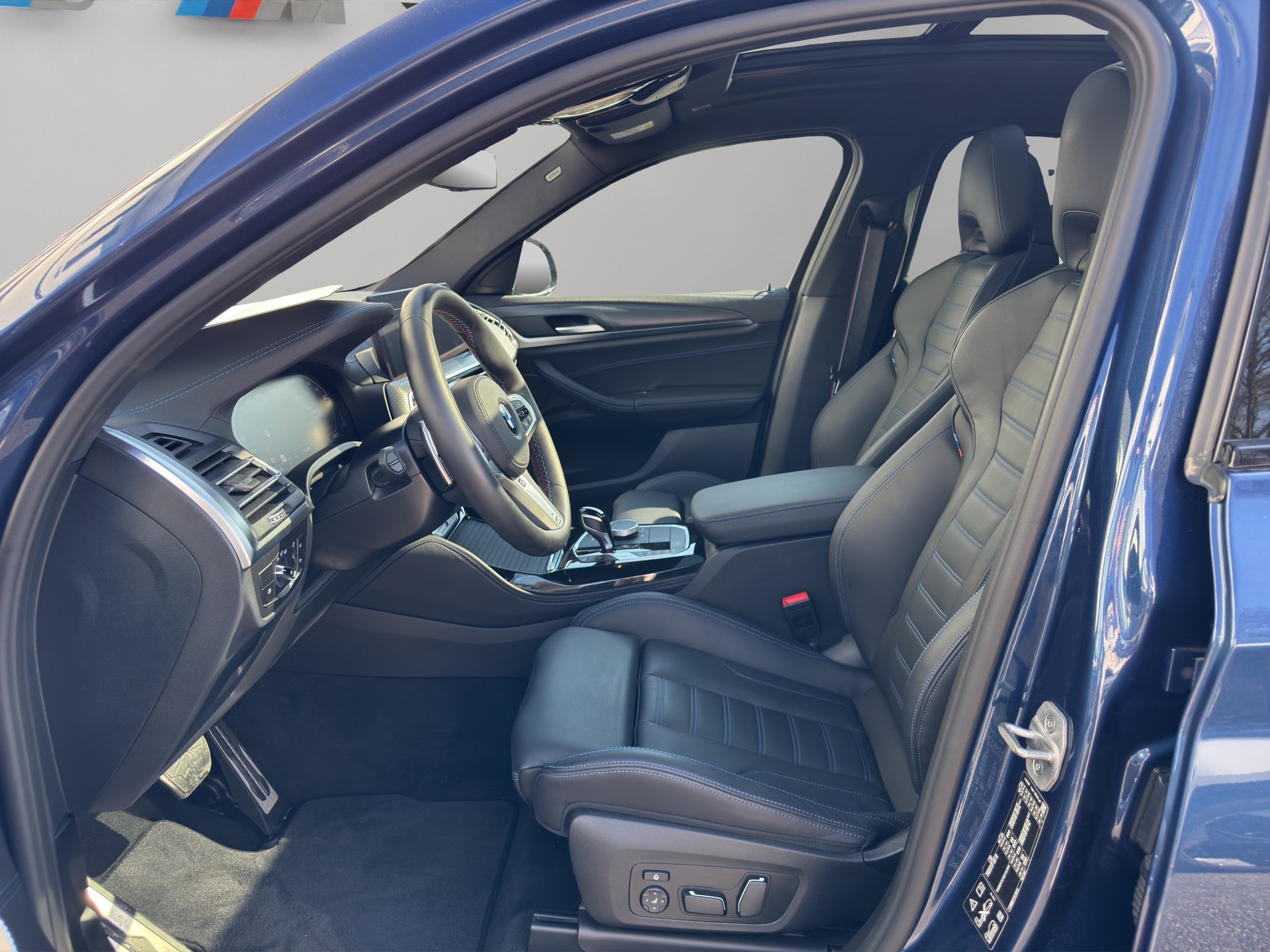 BMW X4 xDrive 48V M40d Steptronic-image-14