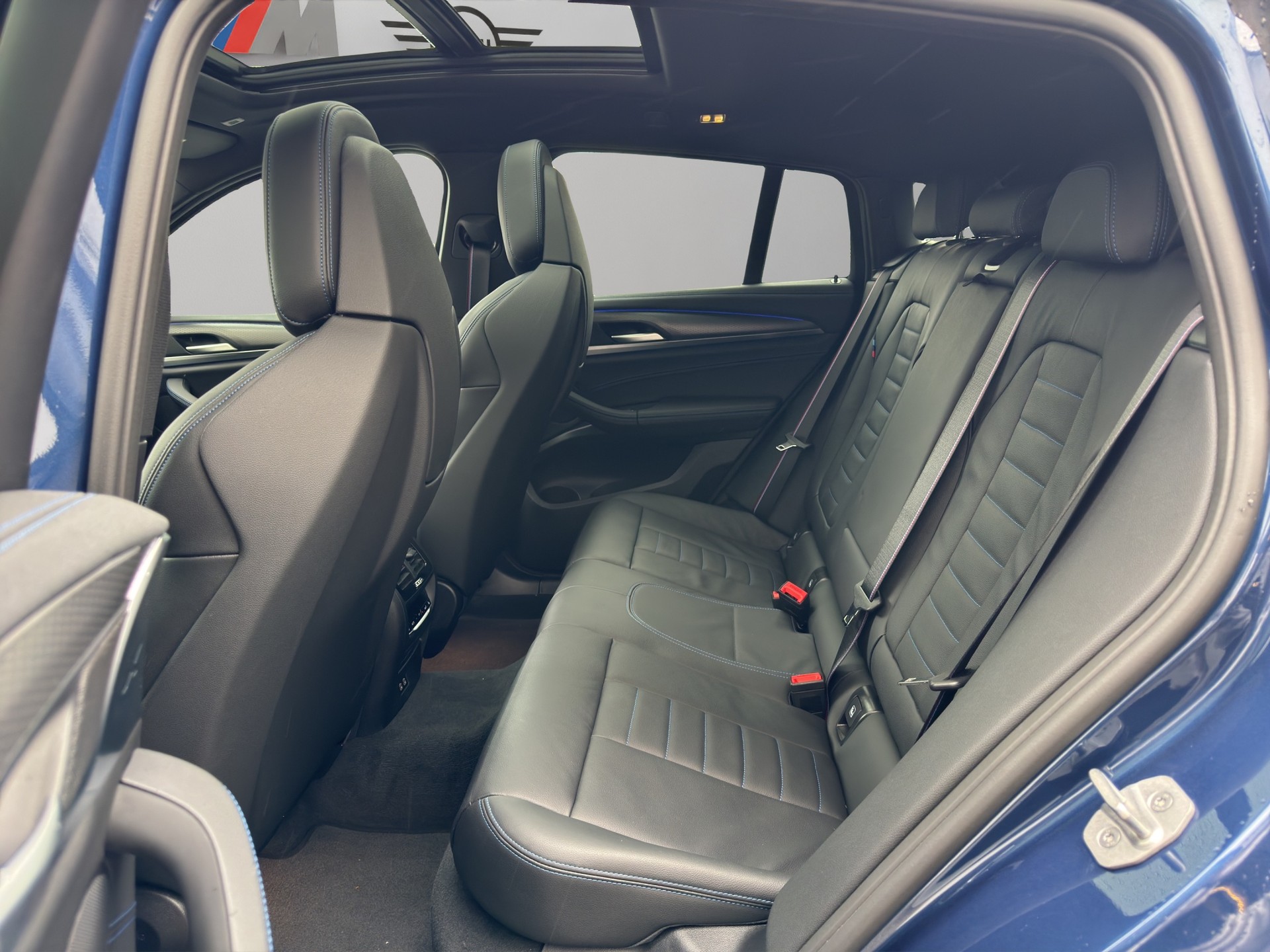 BMW X4 xDrive 48V M40d Steptronic-image-16