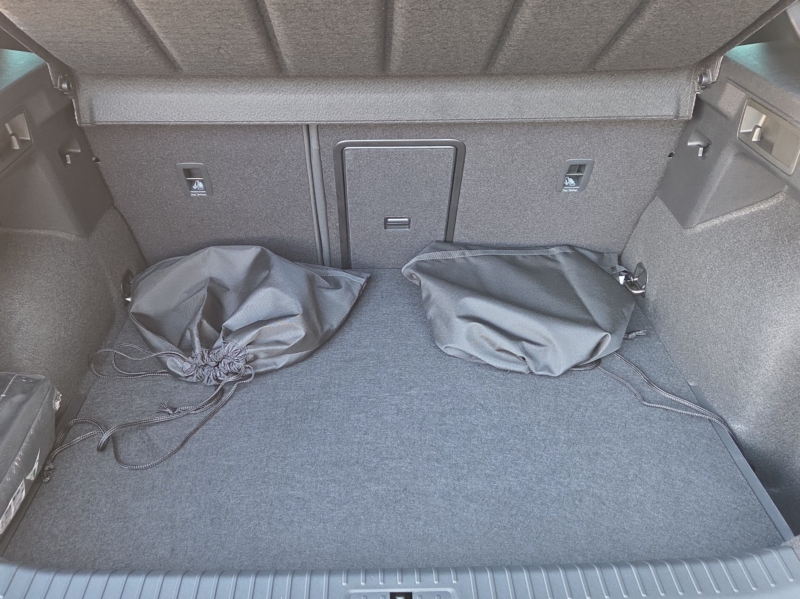 CUPRA Formentor 1.5 e-HYBRID pHEV Prime Edition DSG-image-12