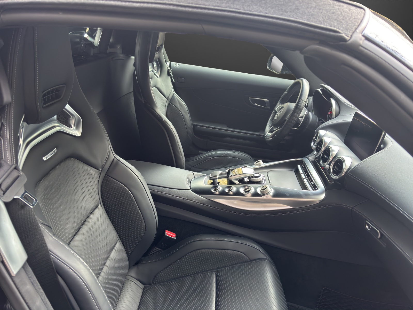 MERCEDES-BENZ AMG GT Roadster Speedshift DCT-image-12