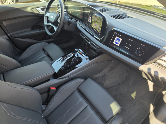 AUDI A5 Avant quattro 150kw S-Line Edition One-image-8