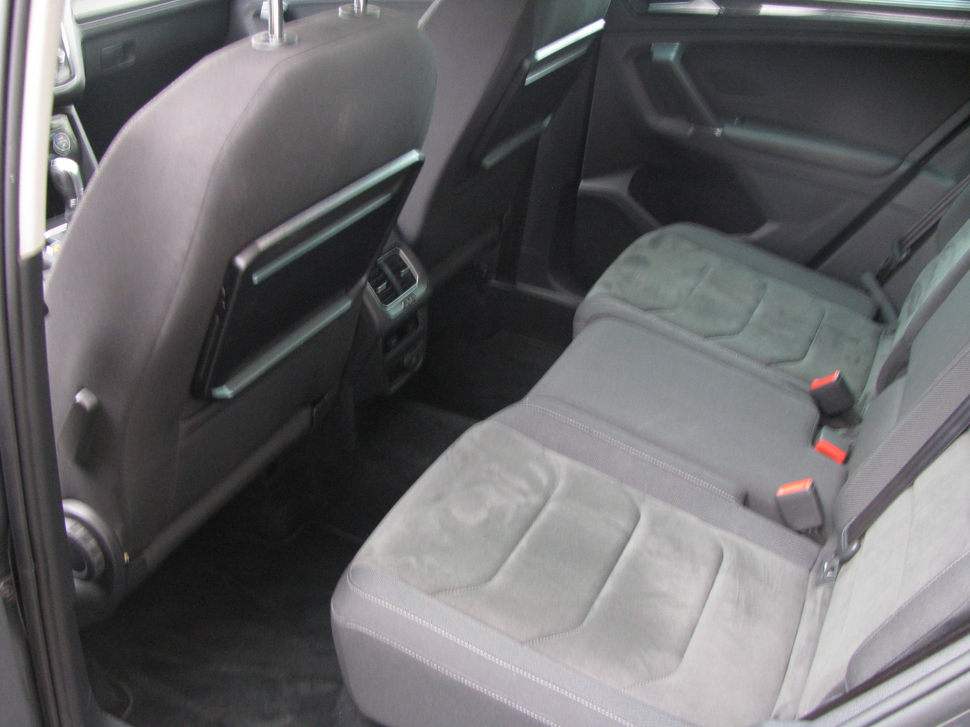 VW Tiguan 2.0 TDI SCR Highline4Motion DSG-image-5