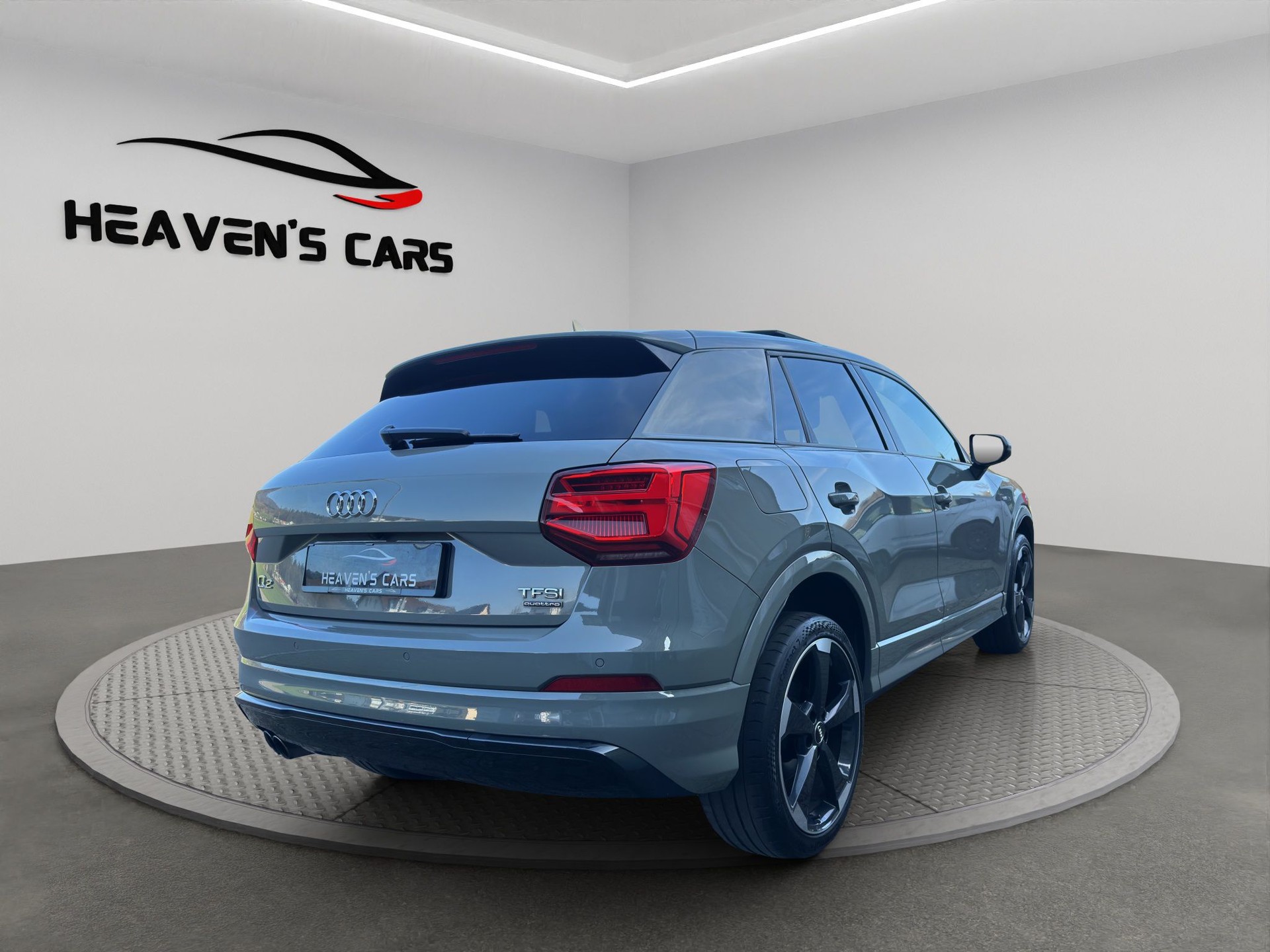 AUDI Q2 2.0 TFSI sport quattro S-tronic-image-6