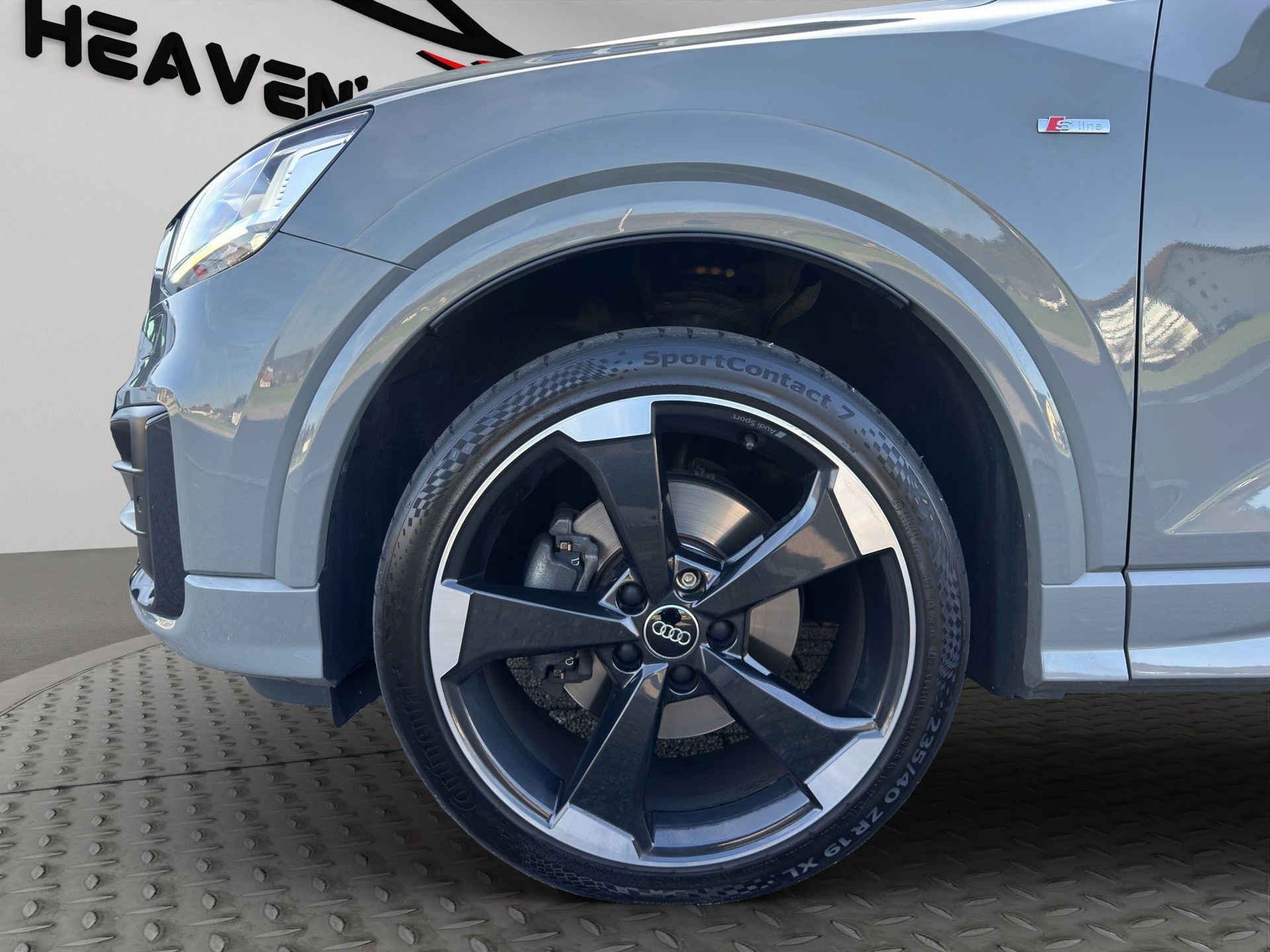 AUDI Q2 2.0 TFSI sport quattro S-tronic-image-13