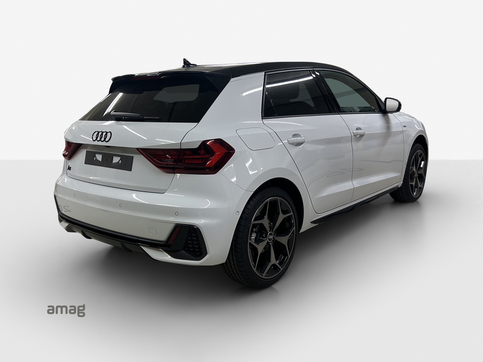 AUDI A1 Sportback 30 TFSI S Line Attraction S-tronic-image-4