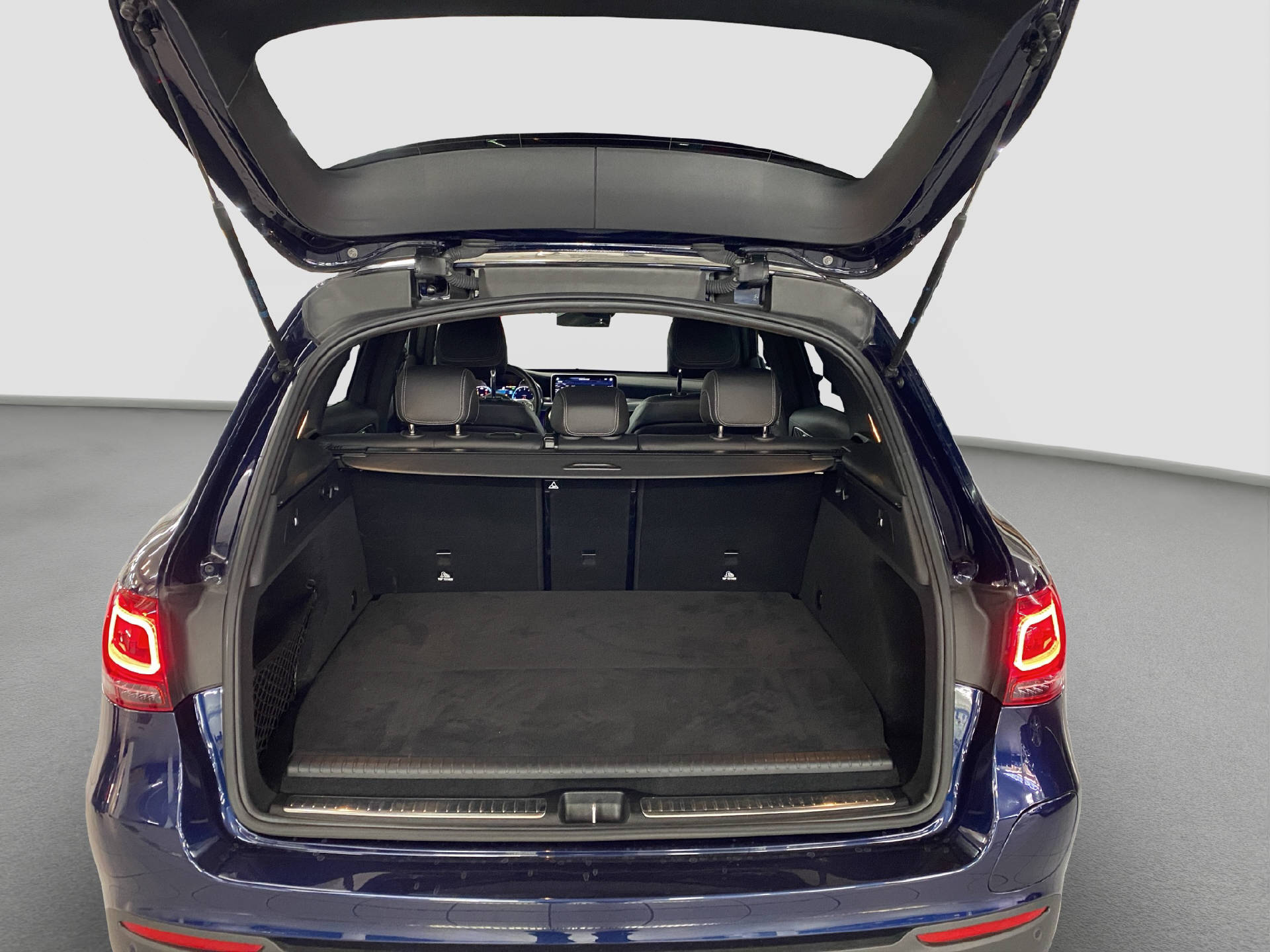 MERCEDES-BENZ GLC 300 de AMG Line 4MATIC-image-14