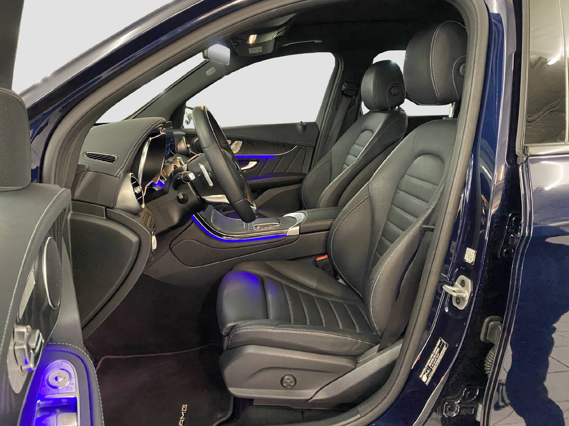 MERCEDES-BENZ GLC 300 de AMG Line 4MATIC-image-7