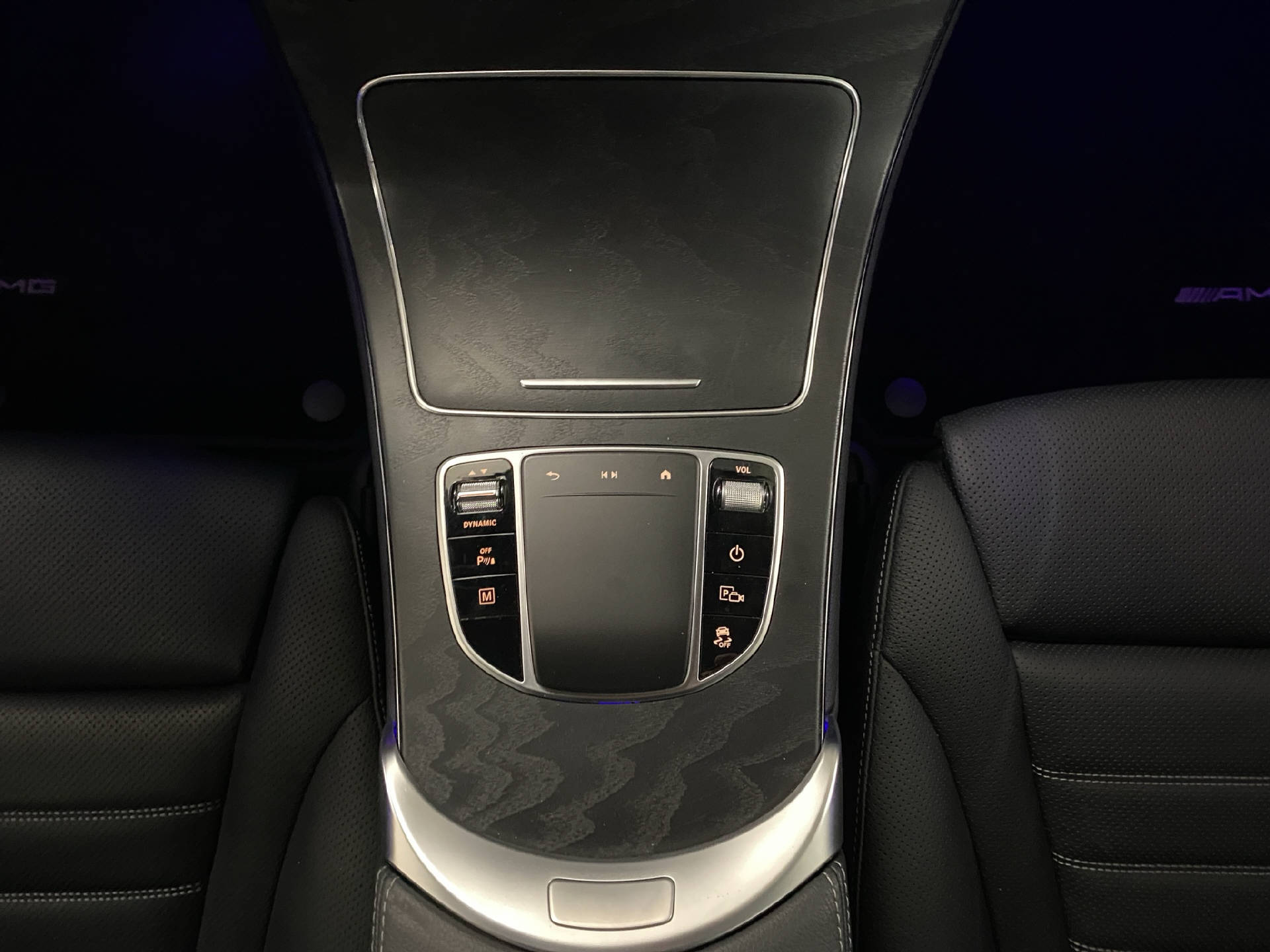 MERCEDES-BENZ GLC 300 de AMG Line 4MATIC-image-10