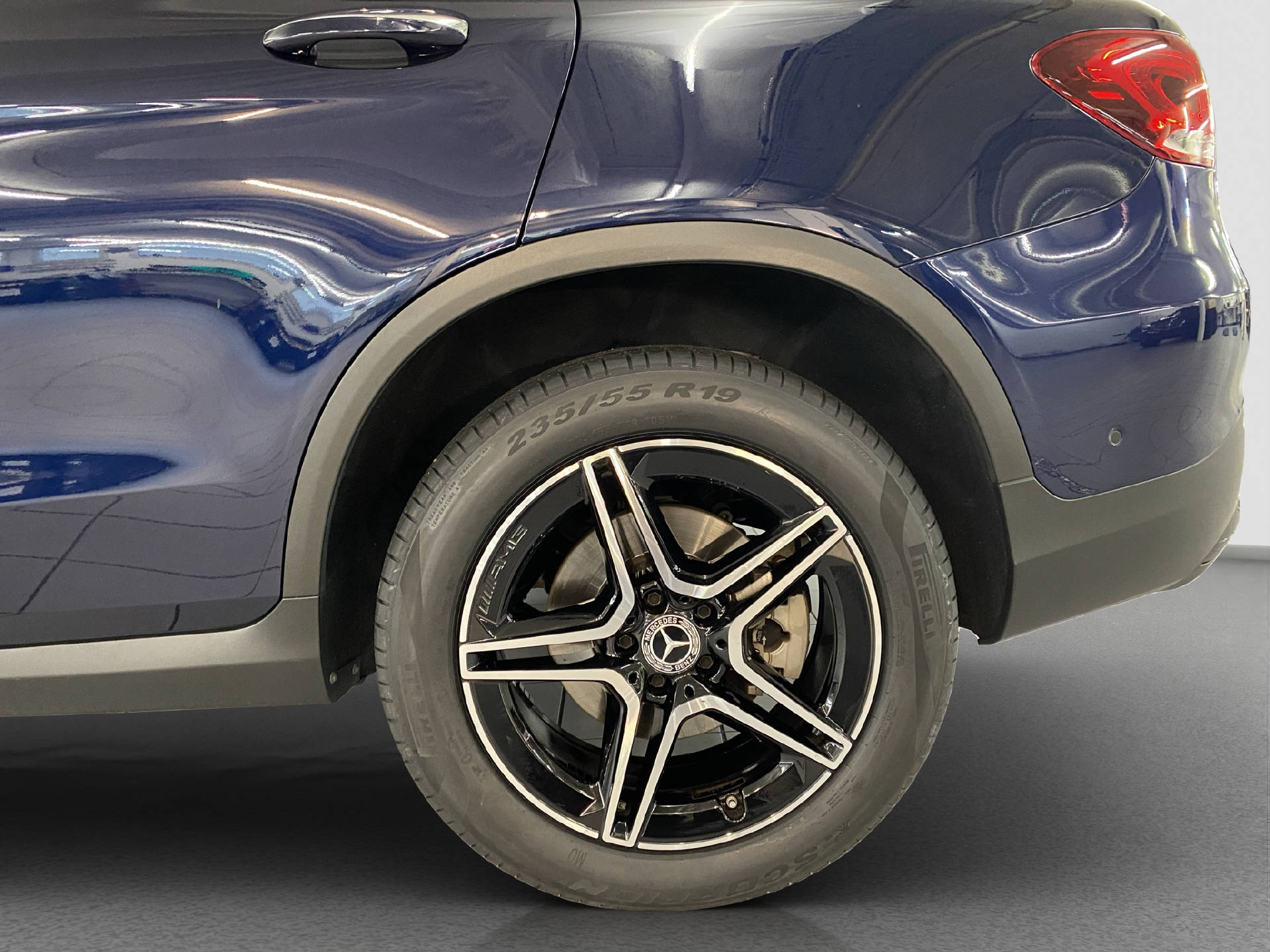 MERCEDES-BENZ GLC 300 de AMG Line 4MATIC-image-6