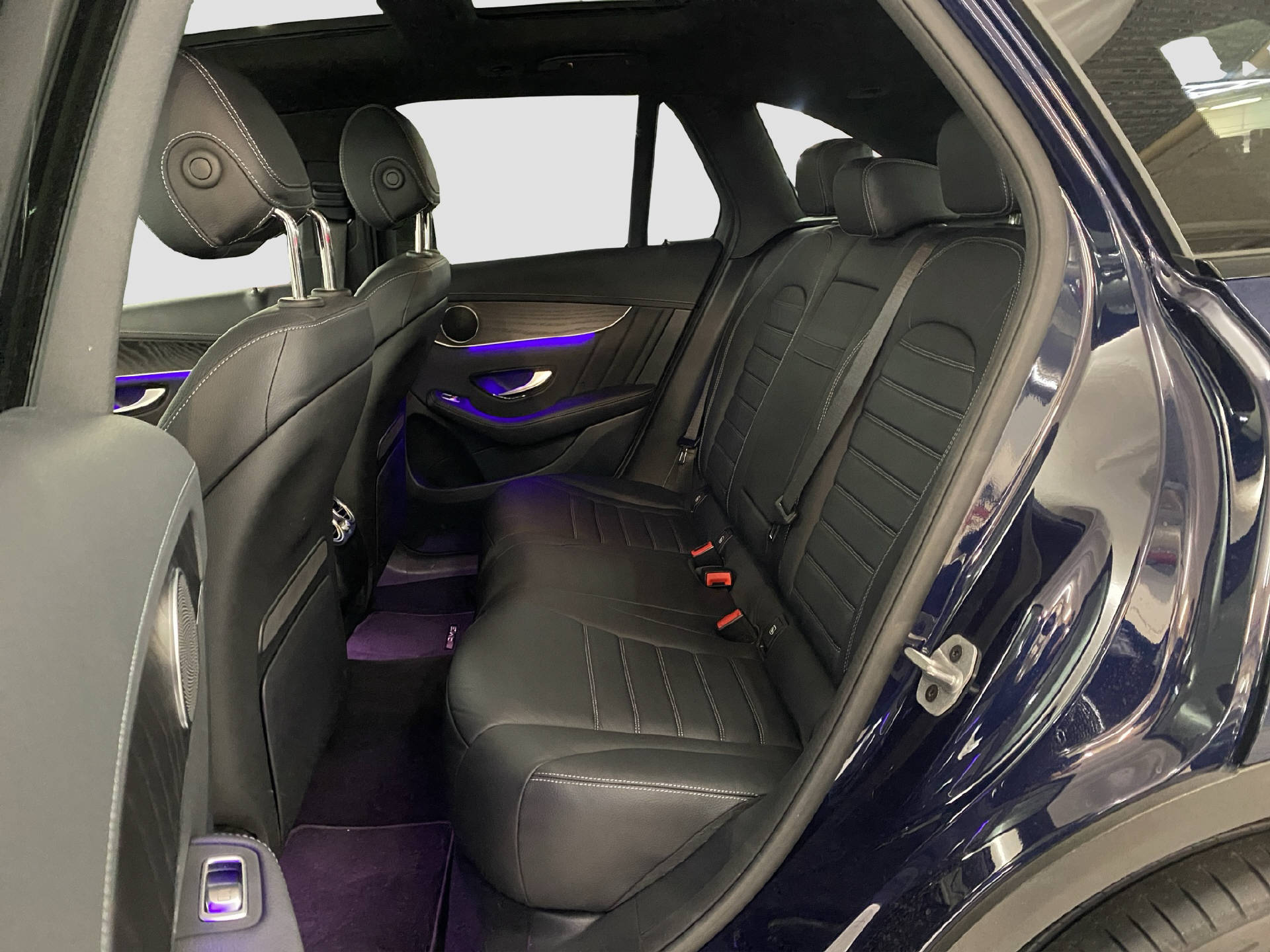 MERCEDES-BENZ GLC 300 de AMG Line 4MATIC-image-13