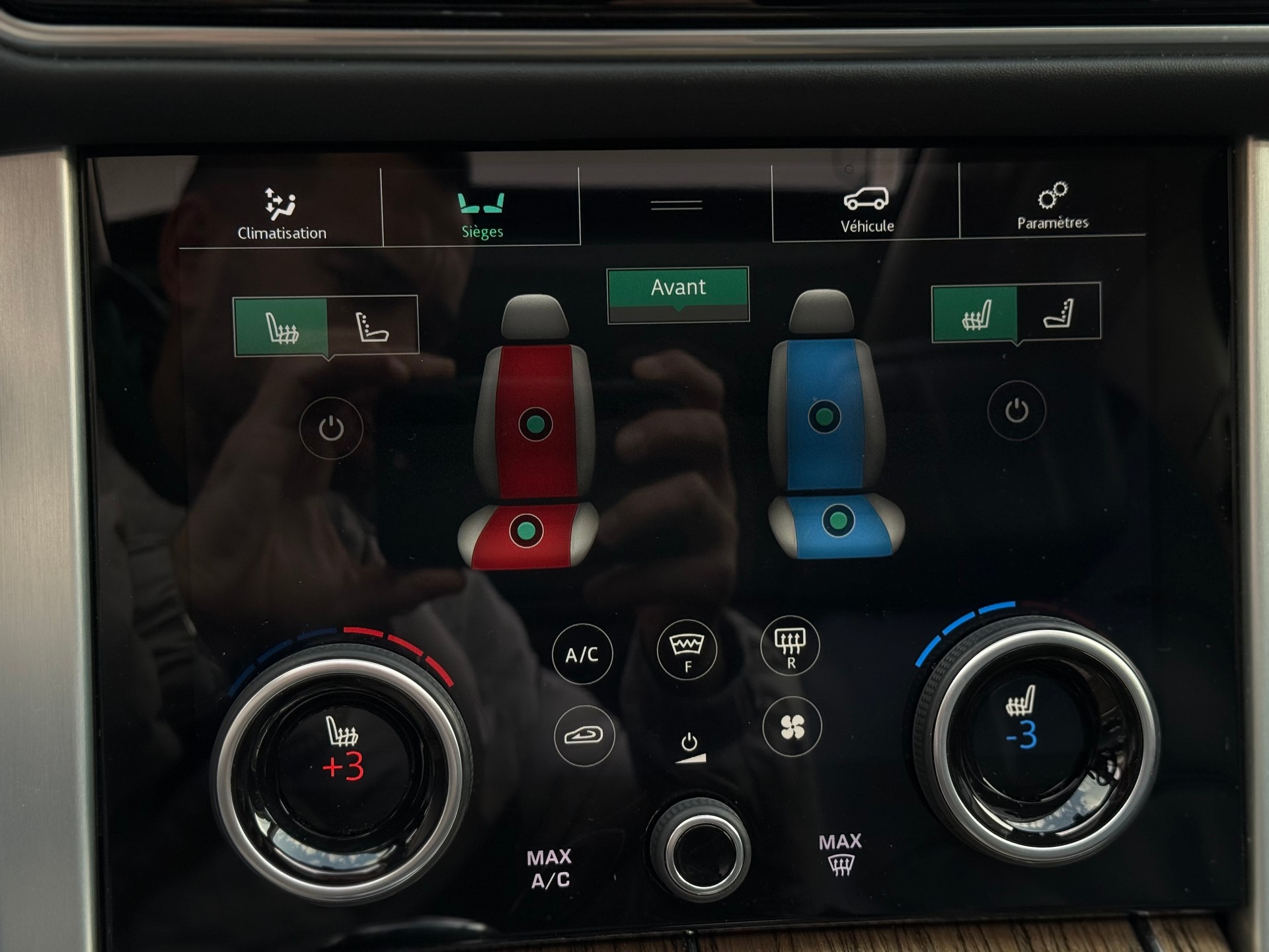 LAND ROVER Range Rover 4.4 SDV8 Autobiography Automatic-image-21