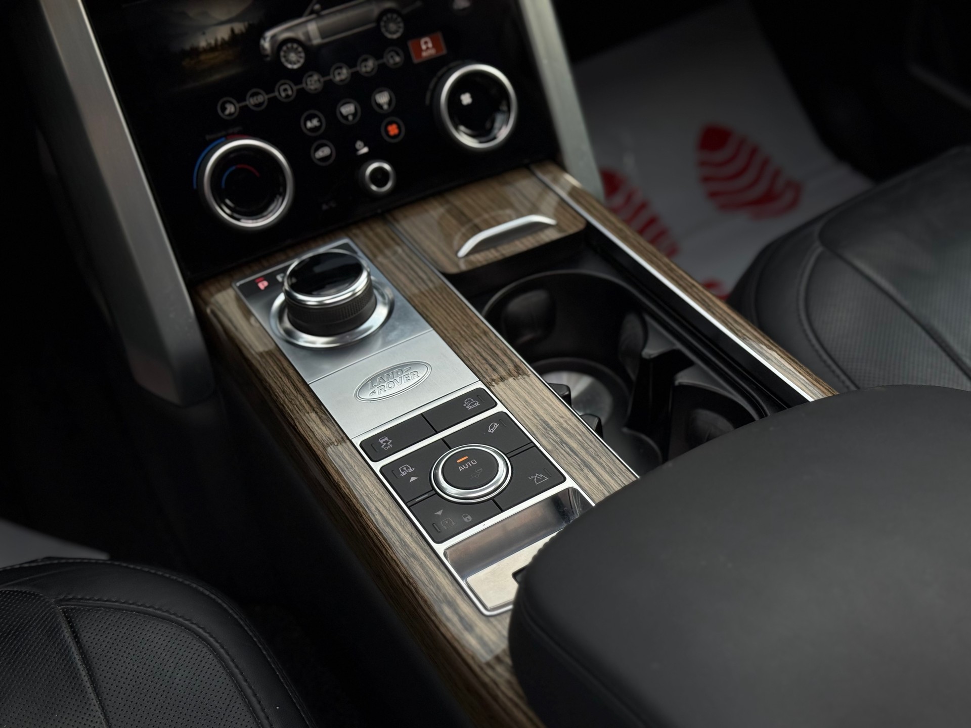 LAND ROVER Range Rover 4.4 SDV8 Autobiography Automatic-image-17