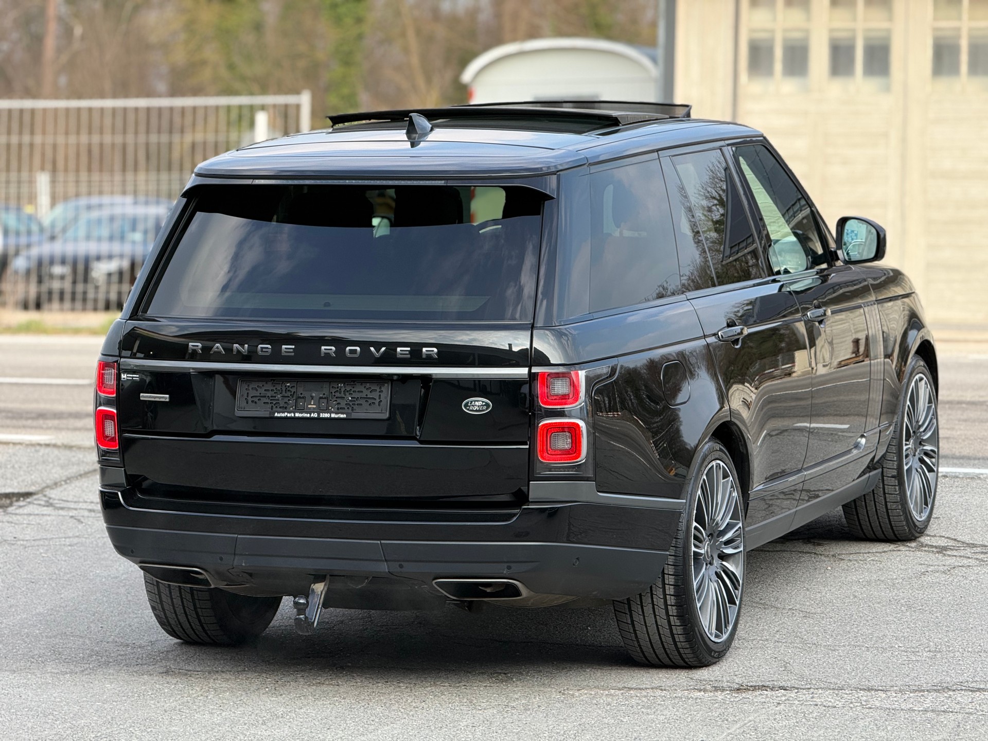 LAND ROVER Range Rover 4.4 SDV8 Autobiography Automatic-image-4