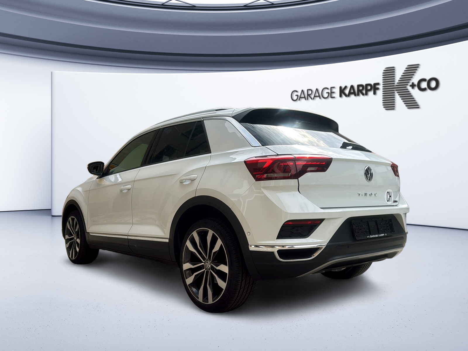 VW T-Roc 2.0 TSI Sport DSG 4Motion-image-2