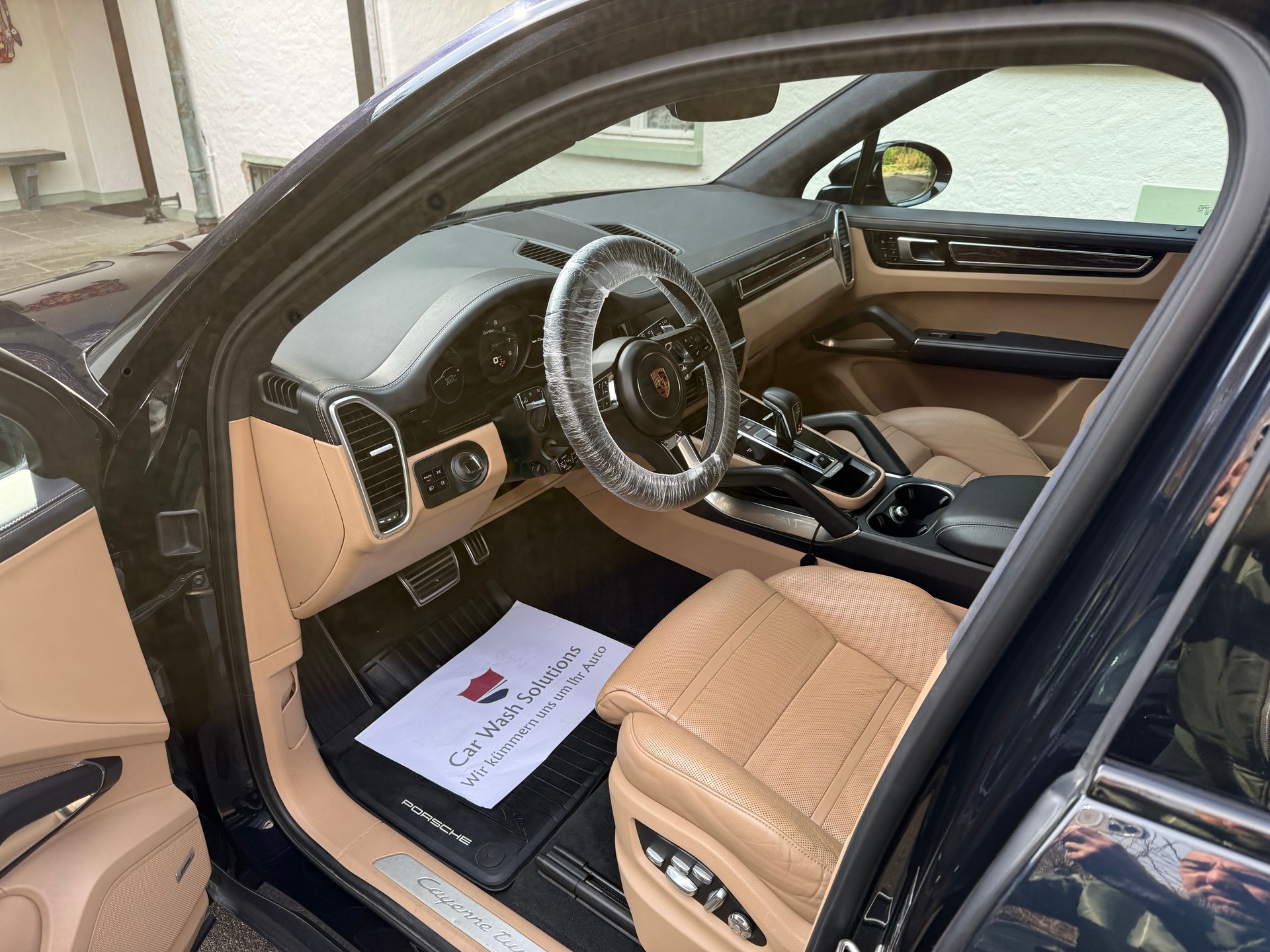 PORSCHE Cayenne Turbo S-image-4