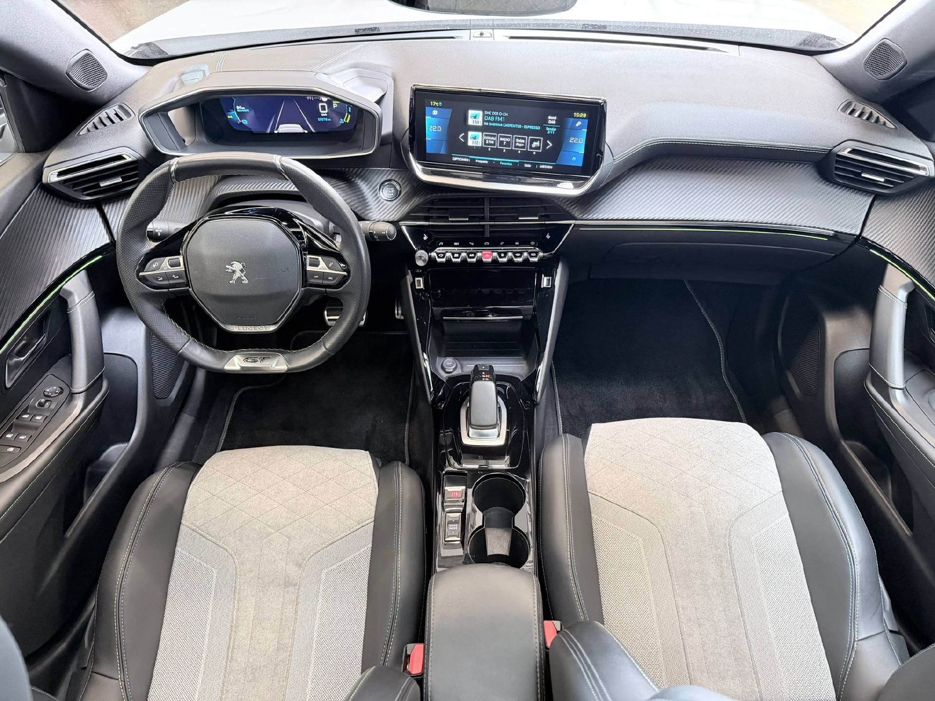 PEUGEOT 2008 e-GT Pack-image-6