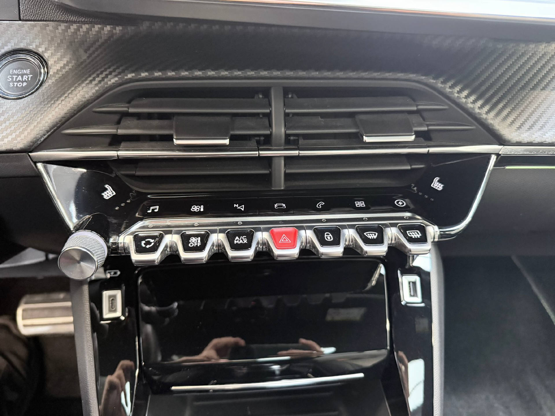 PEUGEOT 2008 e-GT Pack-image-15