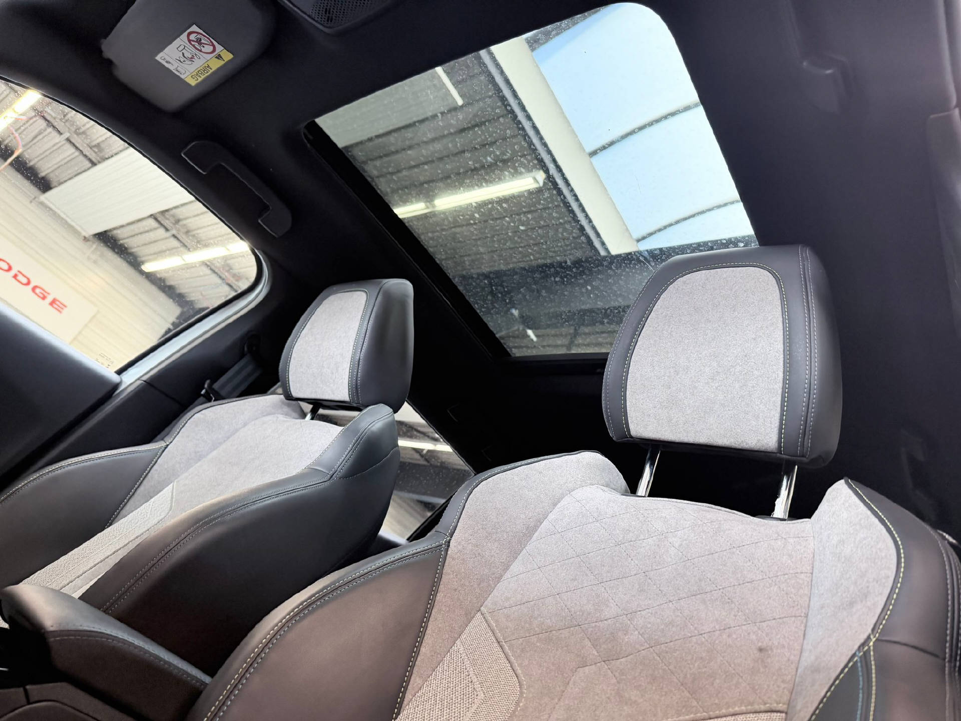 PEUGEOT 2008 e-GT Pack-image-8