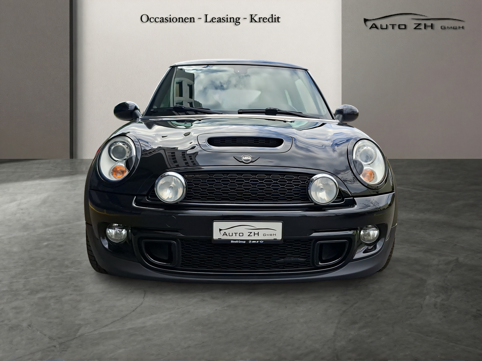 MINI Cooper John Cooper Works All Black-image-1