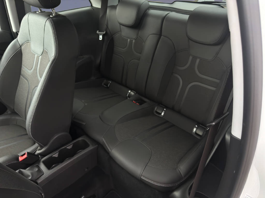 OPEL Adam 1.4i Turbo S S/S-image-10