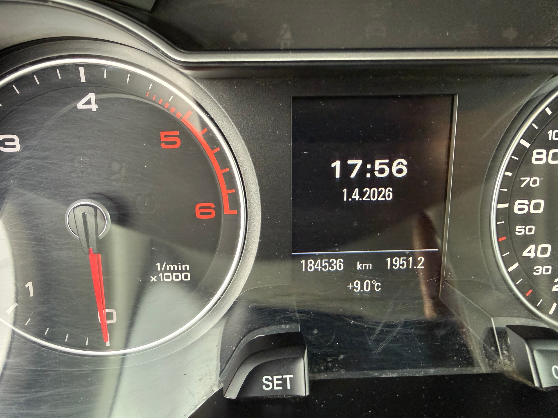 AUDI A4 Avant 2.0 TDI multitronic-image-9