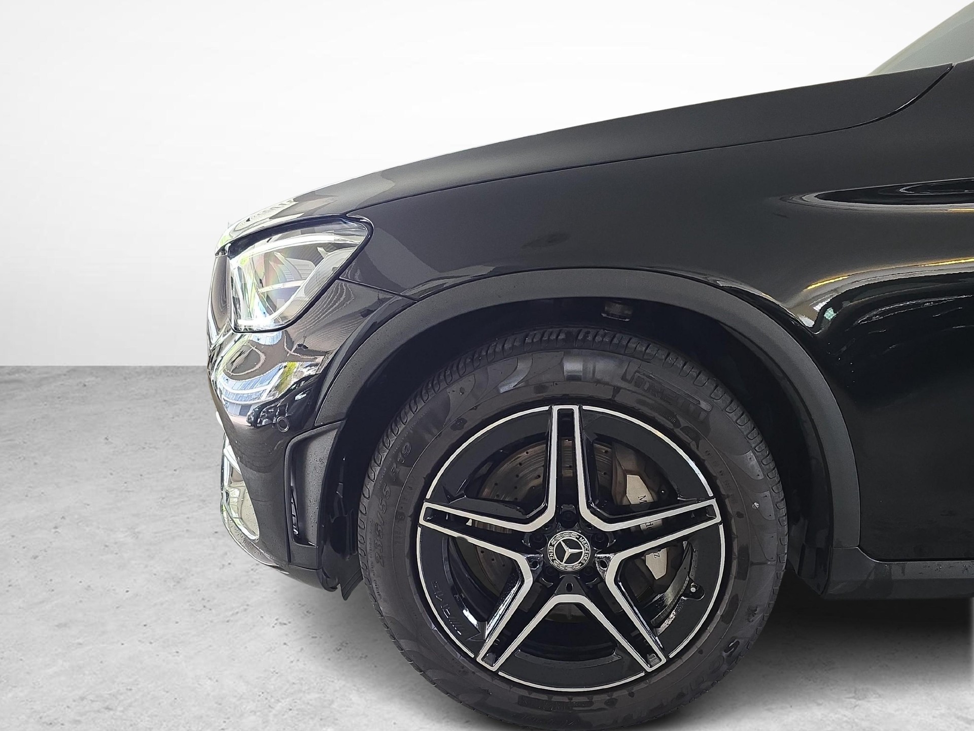 MERCEDES-BENZ GLC 200 AMG Line 4m Coupé-image-12