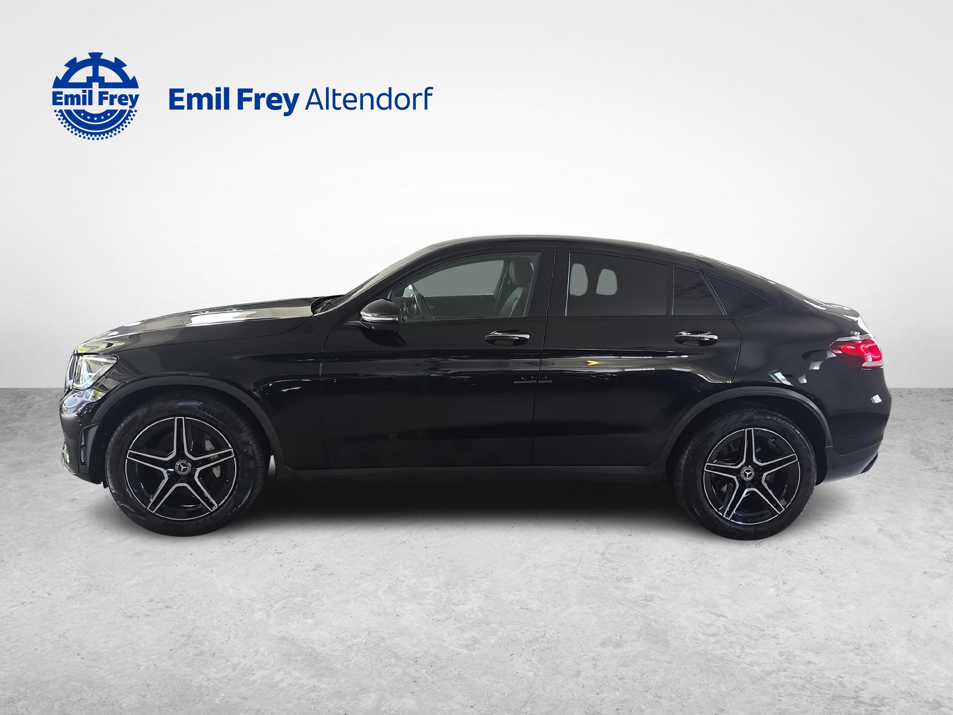 MERCEDES-BENZ GLC 200 AMG Line 4m Coupé-image-1