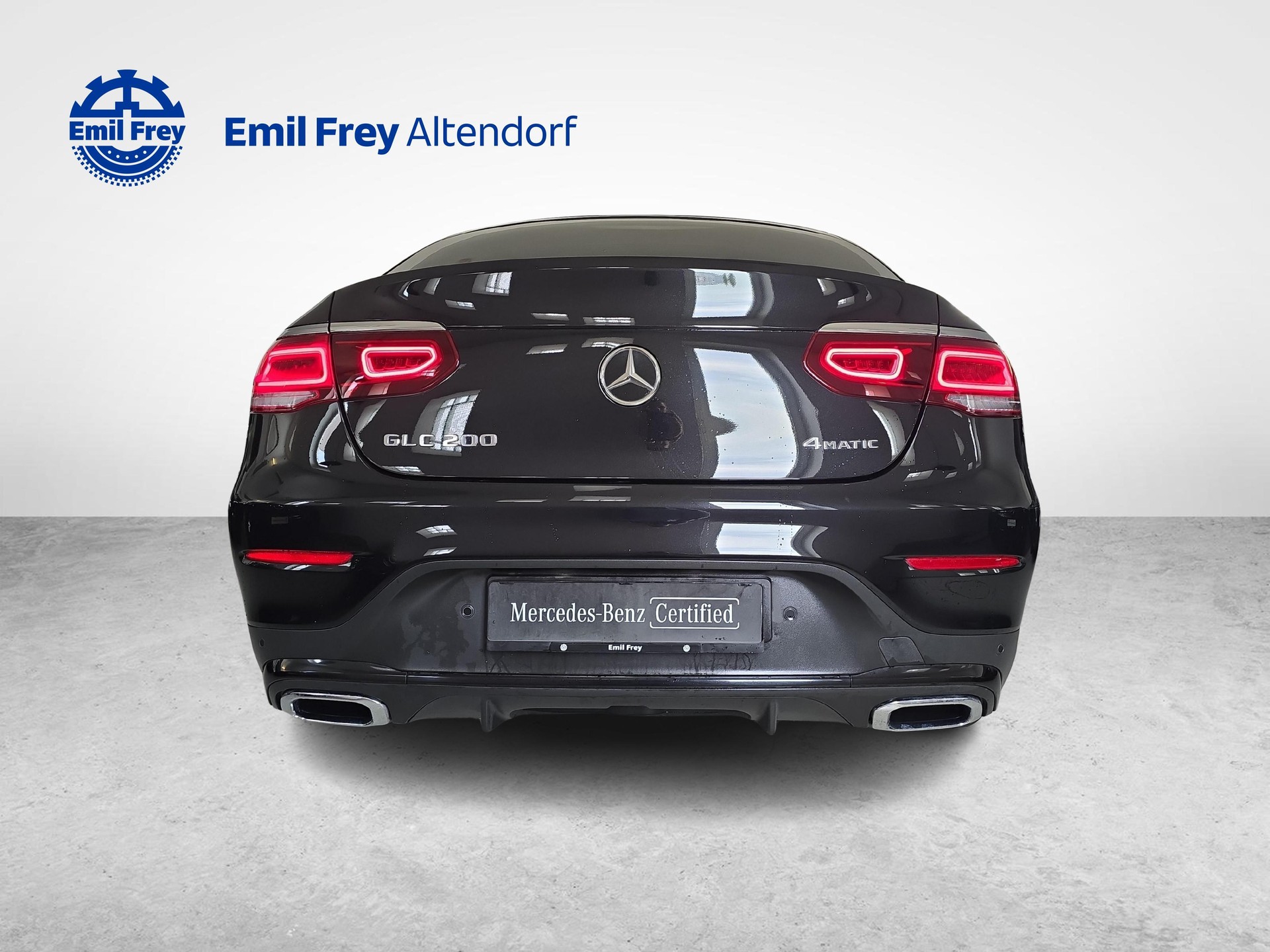 MERCEDES-BENZ GLC 200 AMG Line 4m Coupé-image-3