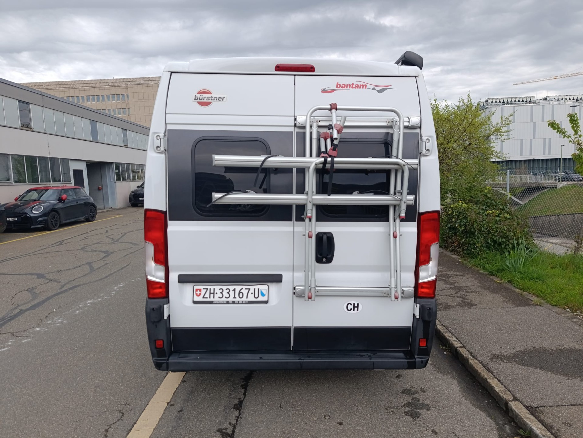 BÜRSTNER C 601 City Car *elektr. höhenverstellbare Hubbett* Face to Face Sitgruppe im Heck*Dieselheizung*6m Länge*-image-7