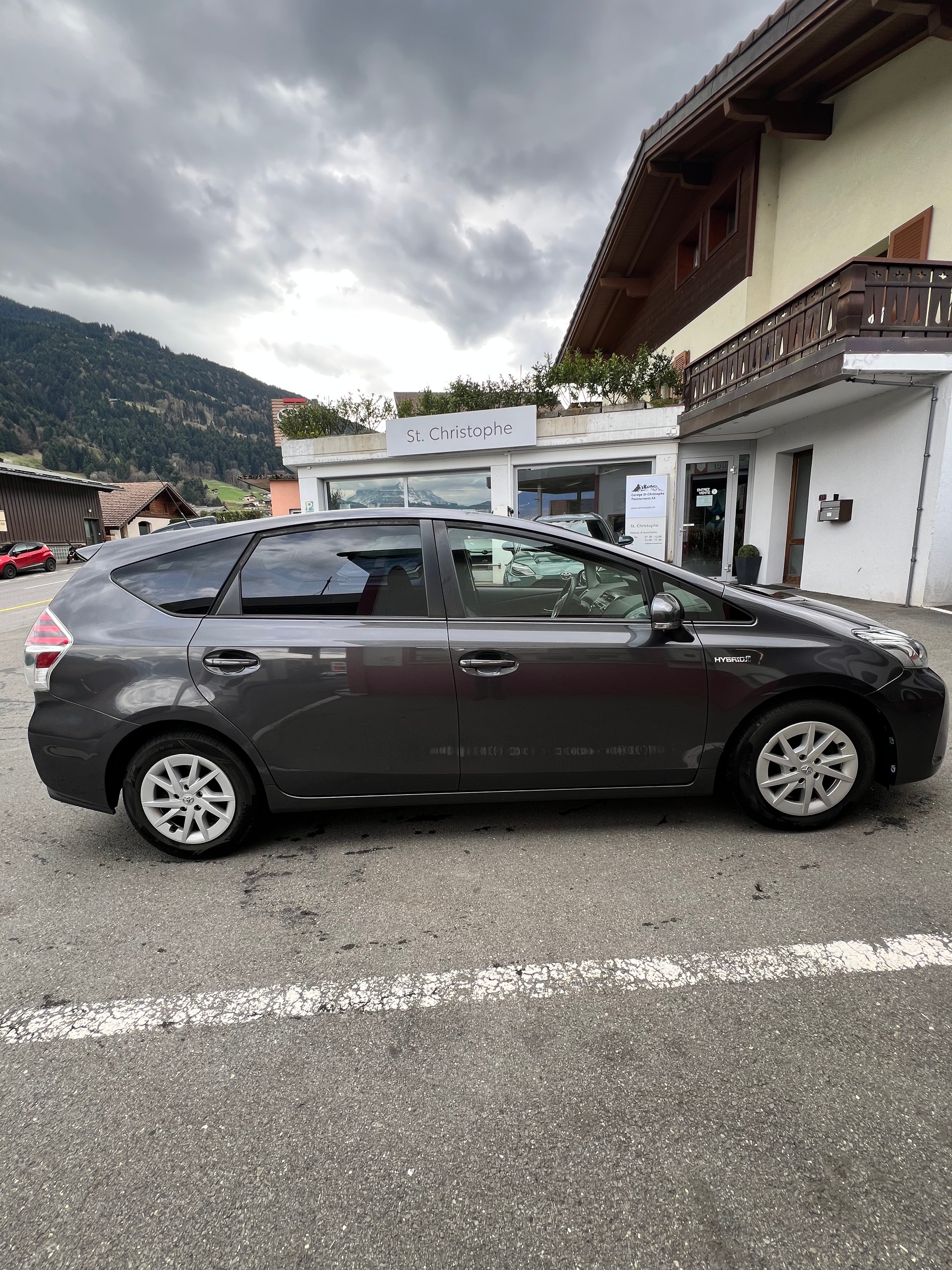 TOYOTA Prius+ 1.8 VVT-i HSD Style-image-1
