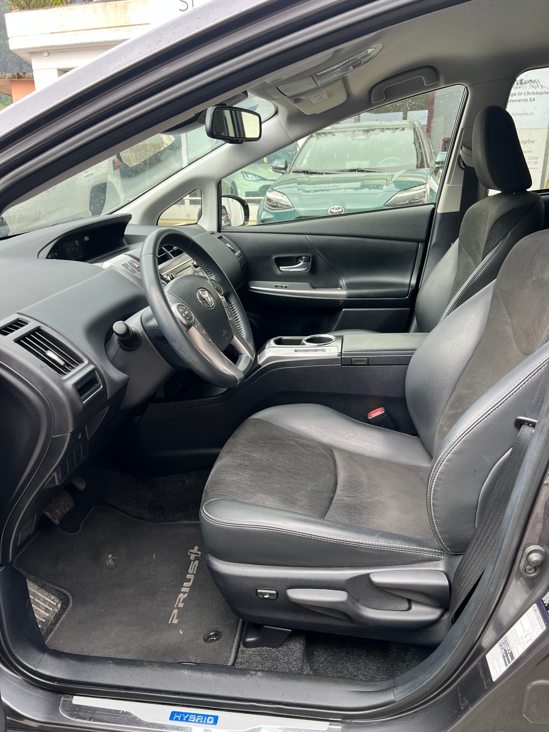 TOYOTA Prius+ 1.8 VVT-i HSD Style-image-9
