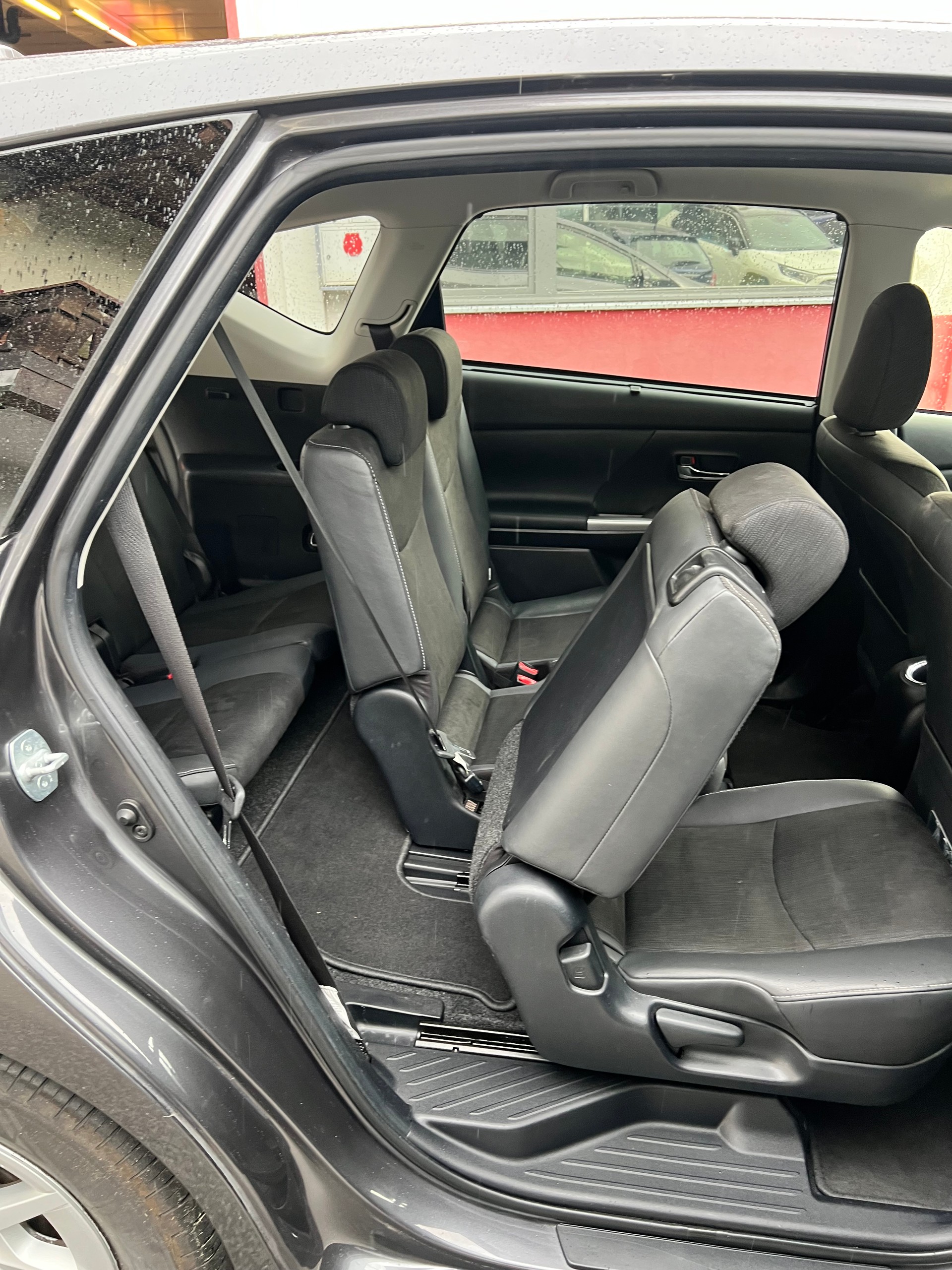 TOYOTA Prius+ 1.8 VVT-i HSD Style-image-4