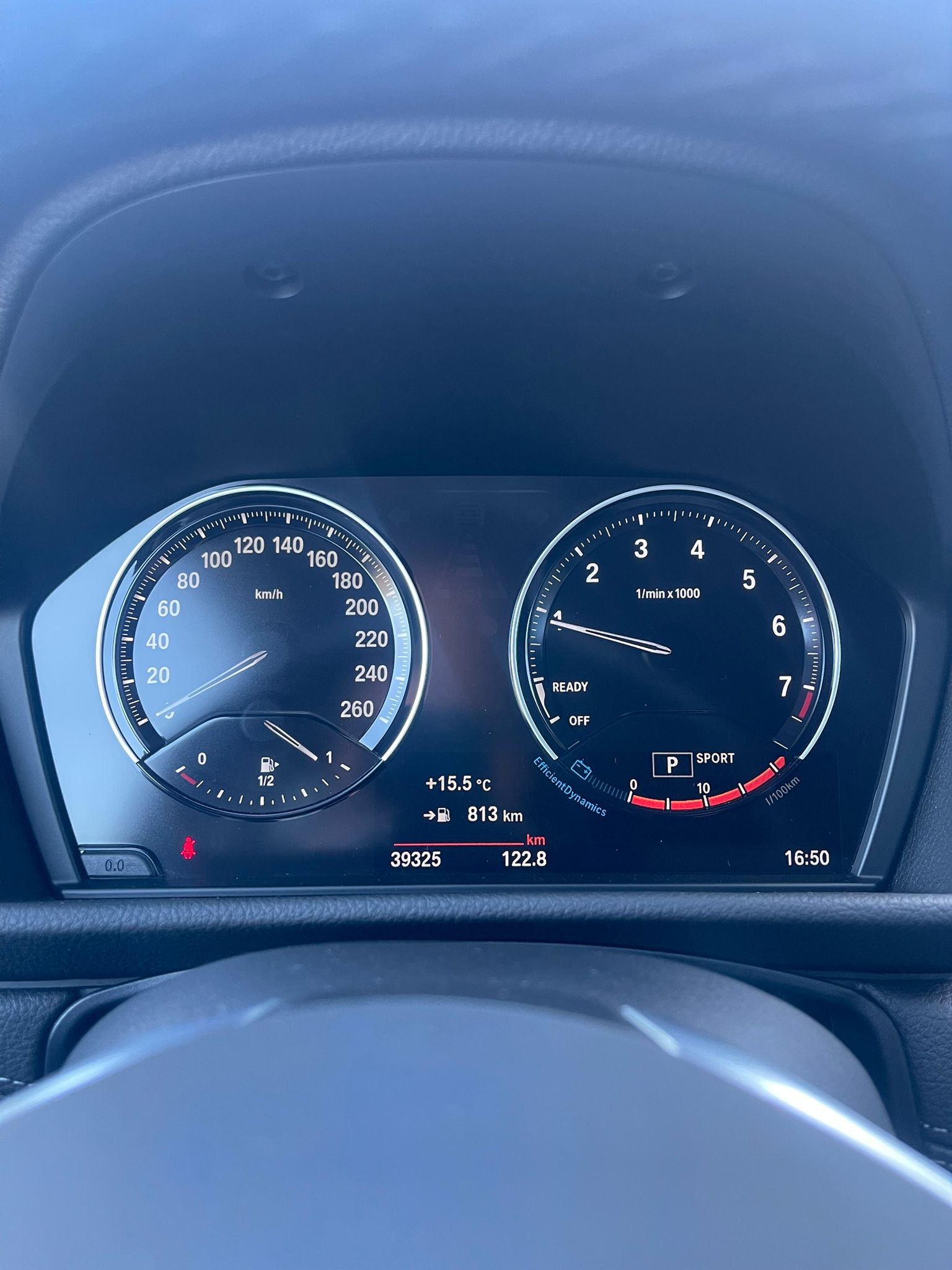 BMW 218i Gran Tourer Luxury Line-image-4