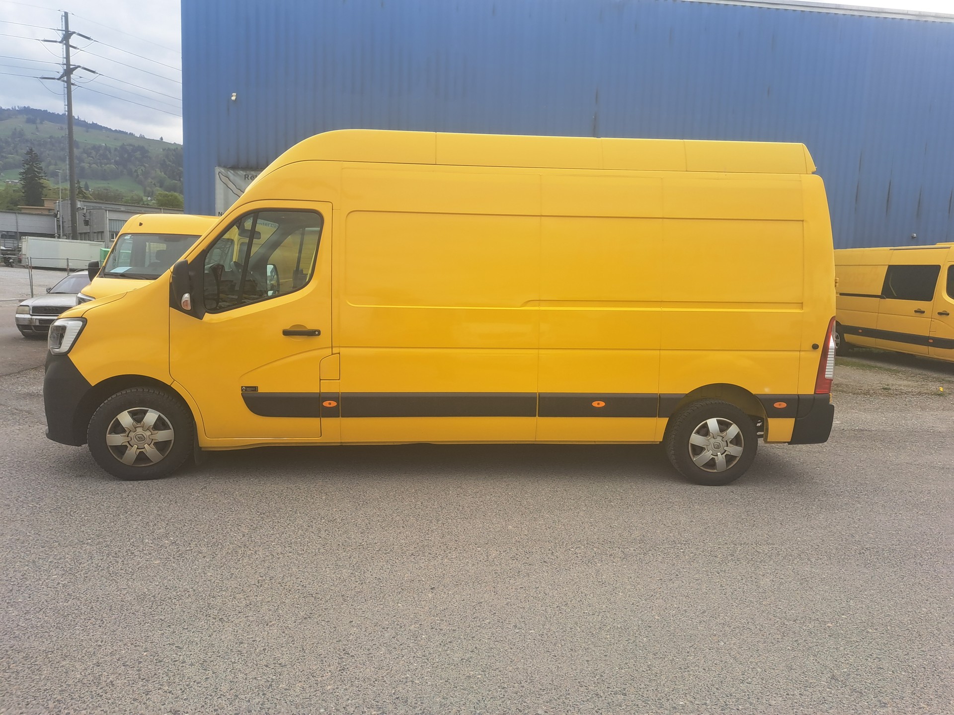RENAULT Master T35 2.3dCi 135 L3H3