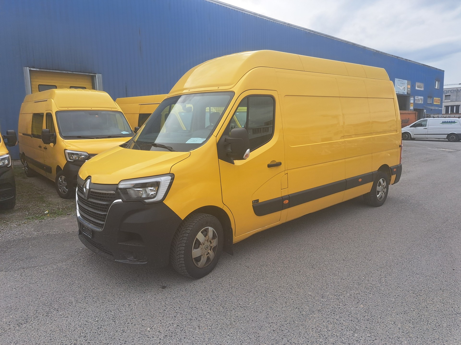 RENAULT Master T35 2.3dCi 135 L3H3-showroom-element-1
