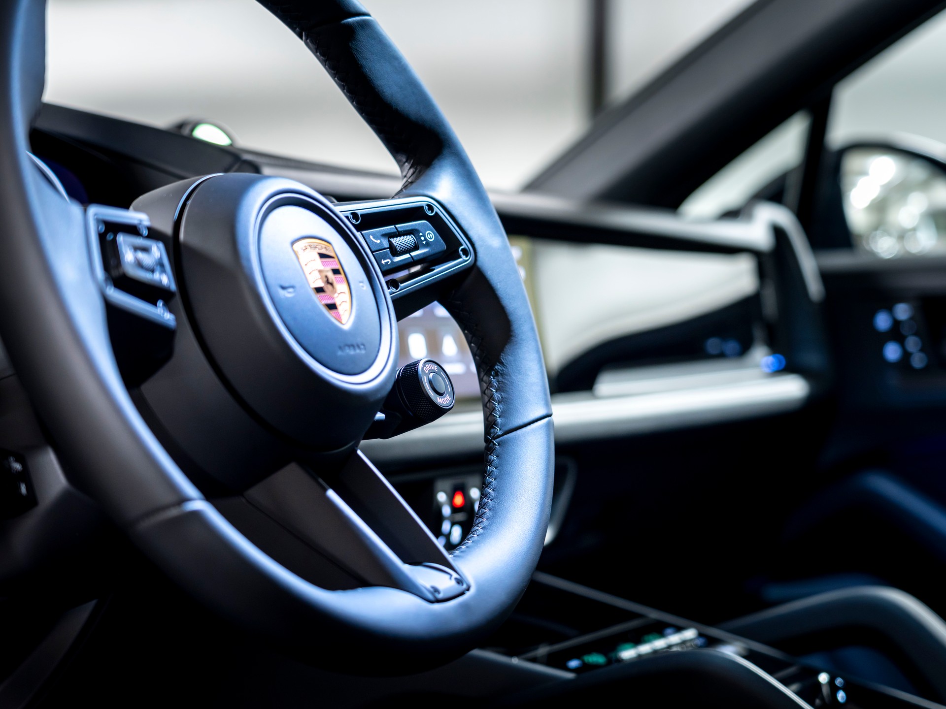 PORSCHE Cayenne Coupé E-Hybrid Black Edition Tiptronic-image-16
