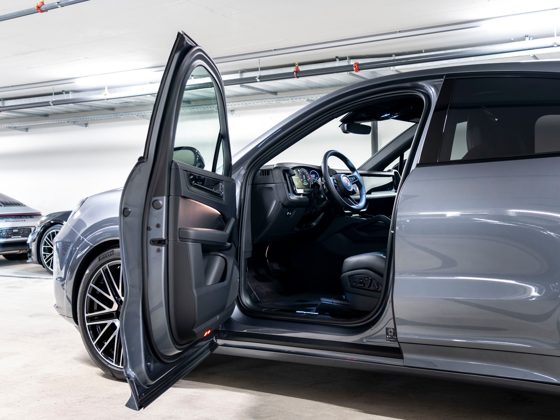 PORSCHE Cayenne Coupé E-Hybrid Black Edition Tiptronic-image-22
